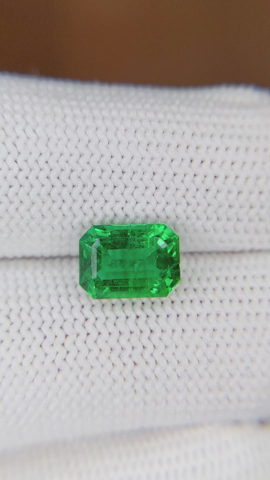 2.06 Ct. Emerald from Zambia Size Video