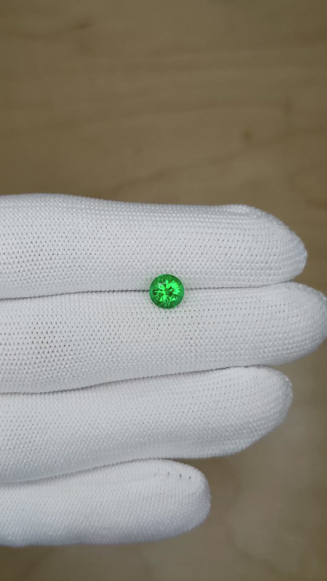 0.86 Ct. Emerald from Zambia Size Video