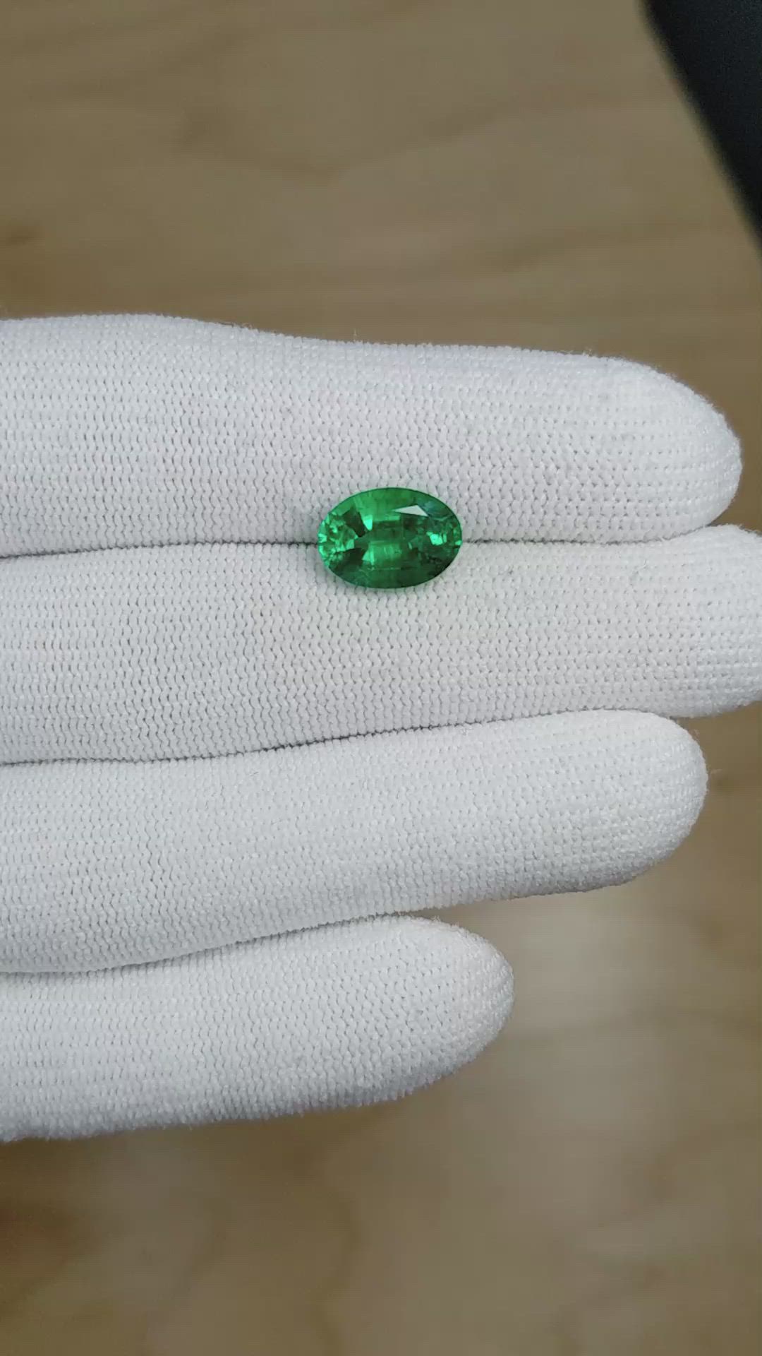 2.53 Ct. Emerald from Zambia Size Video