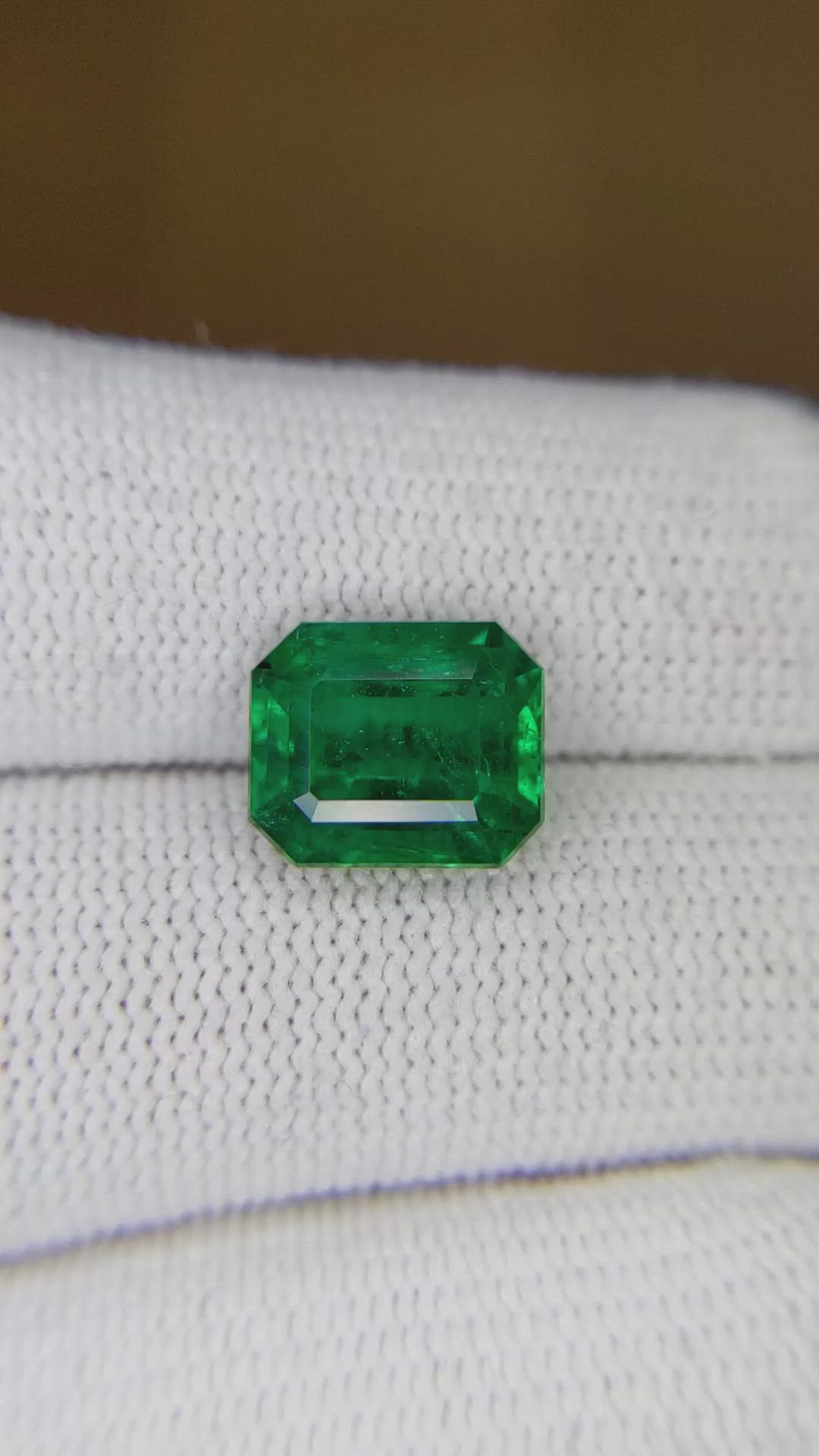 3.49 Ct. Emerald from Colombia Size Video