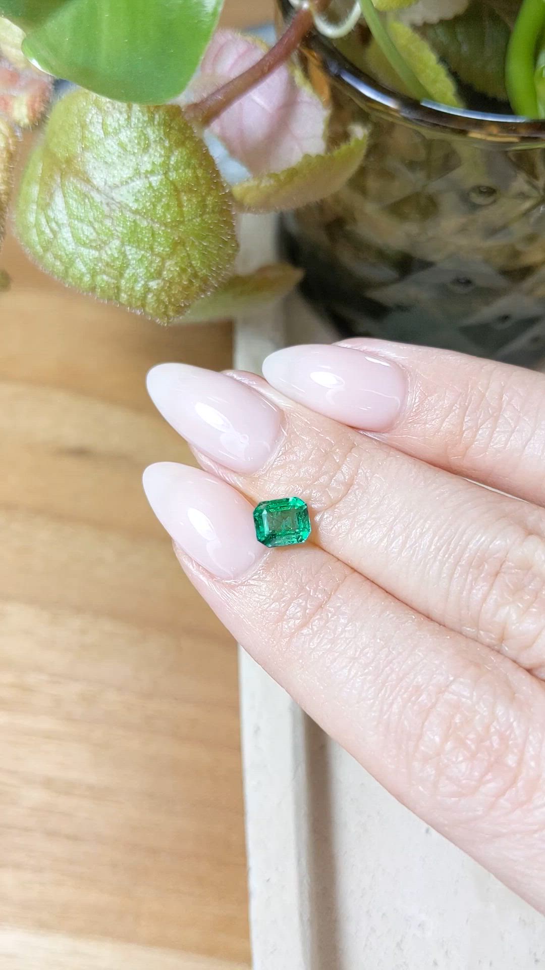 1.00 Ct. Emerald from Zambia Size Video