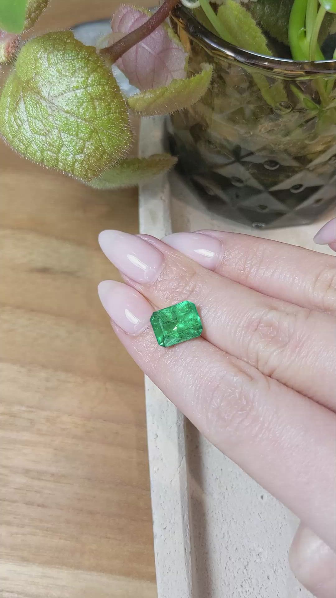 3.92 Ct. Emerald from Zambia Size Video