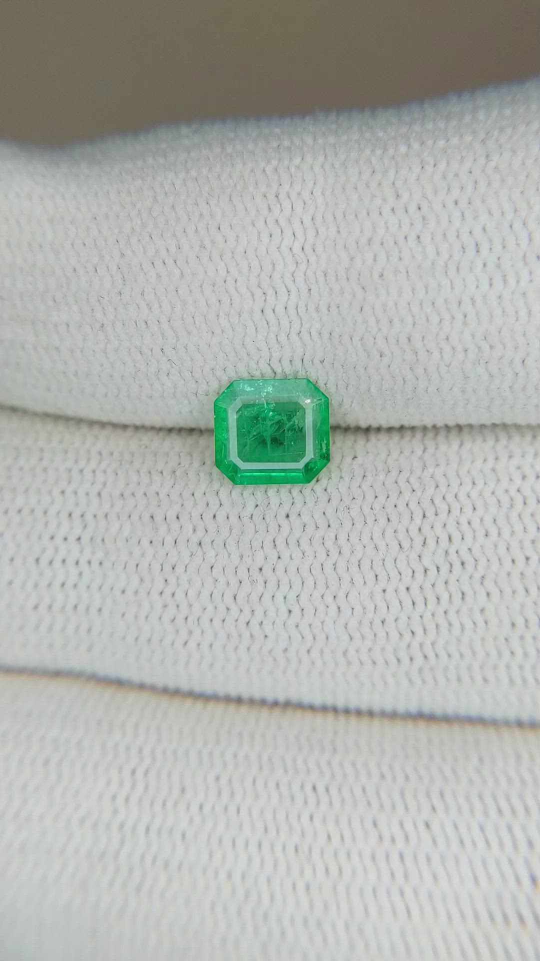 0.60 Ct. Emerald from Zambia Size Video