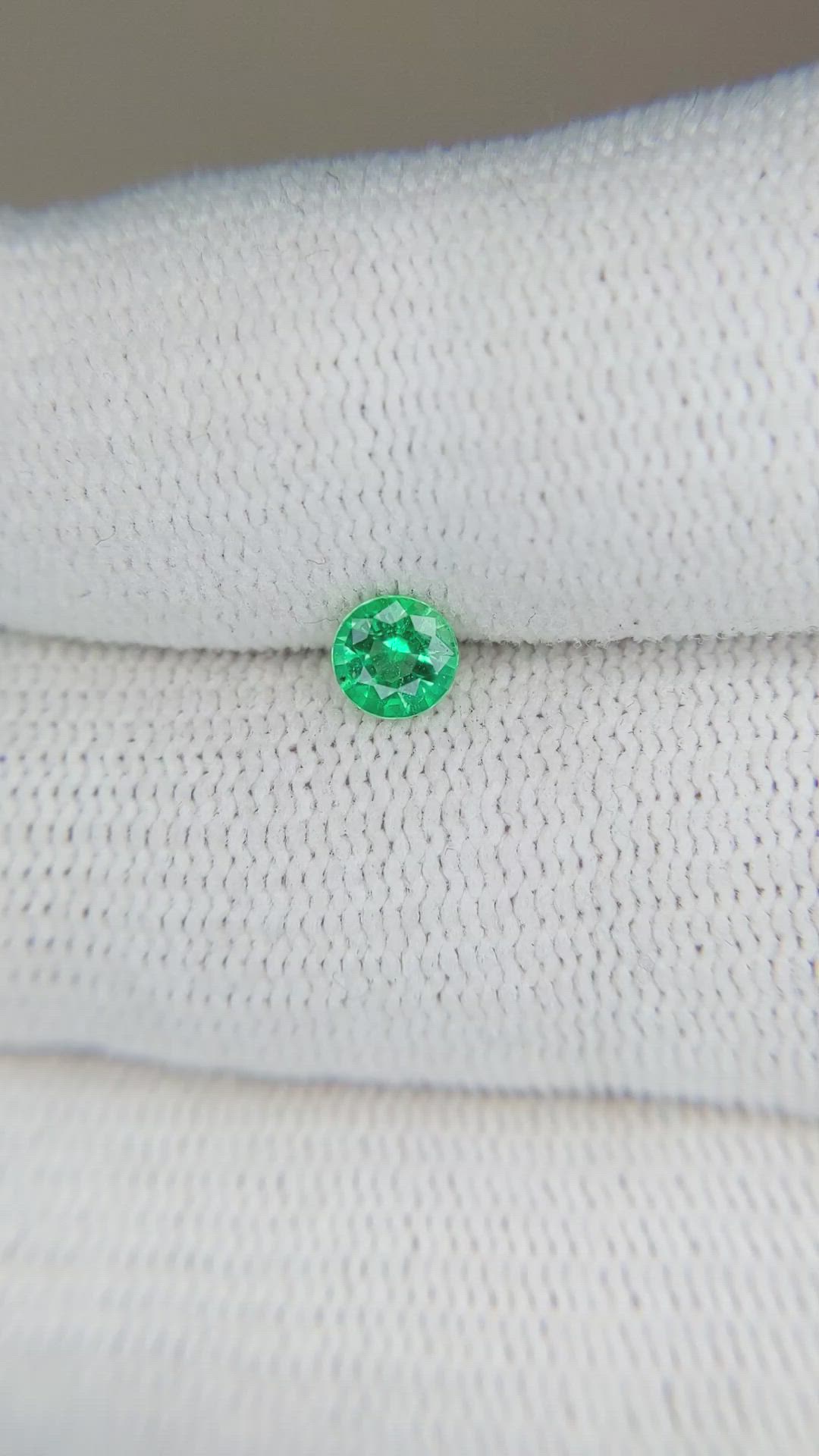 0.31 Ct. Emerald from Zambia Size Video