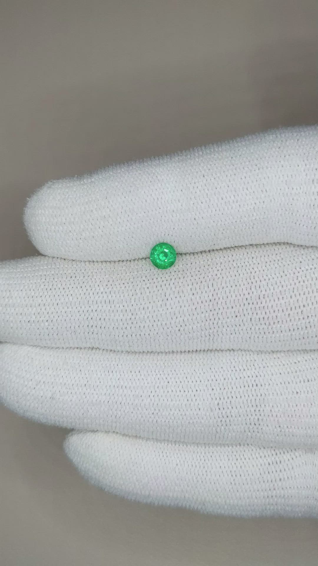 0.35 Ct. Emerald from Zambia Size Video