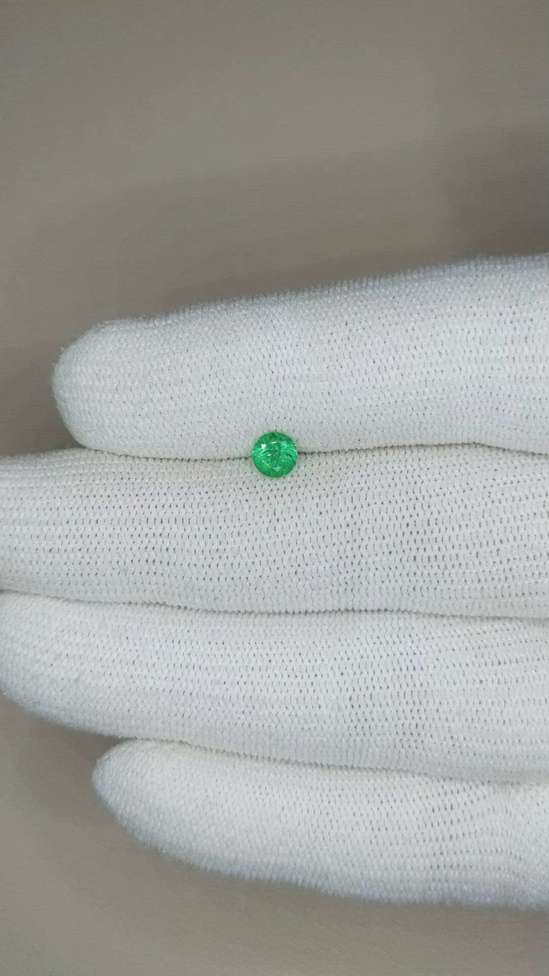 0.38 Ct. Emerald from Zambia Size Video