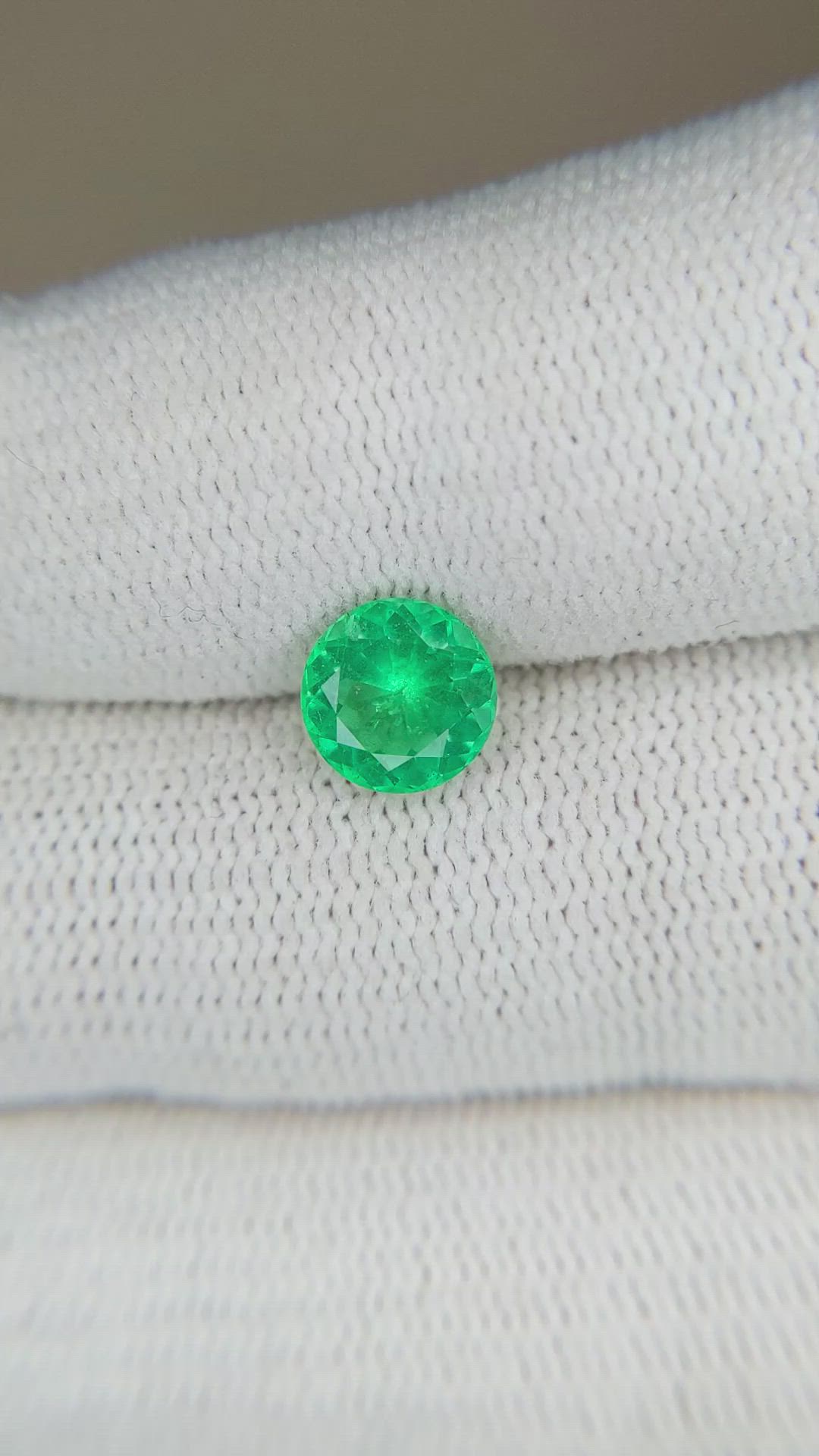 1.23 Ct. Emerald from Zambia Size Video
