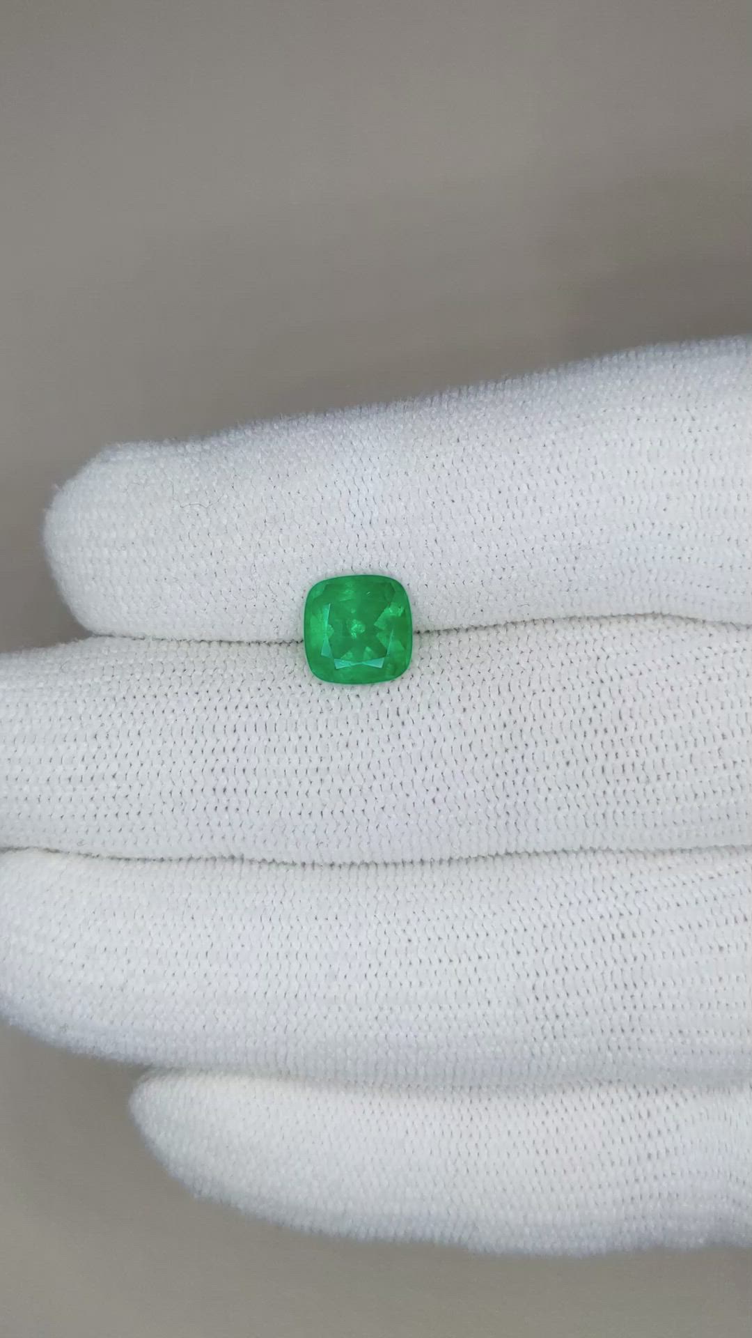 1.75 Ct. Emerald from Zambia Size Video