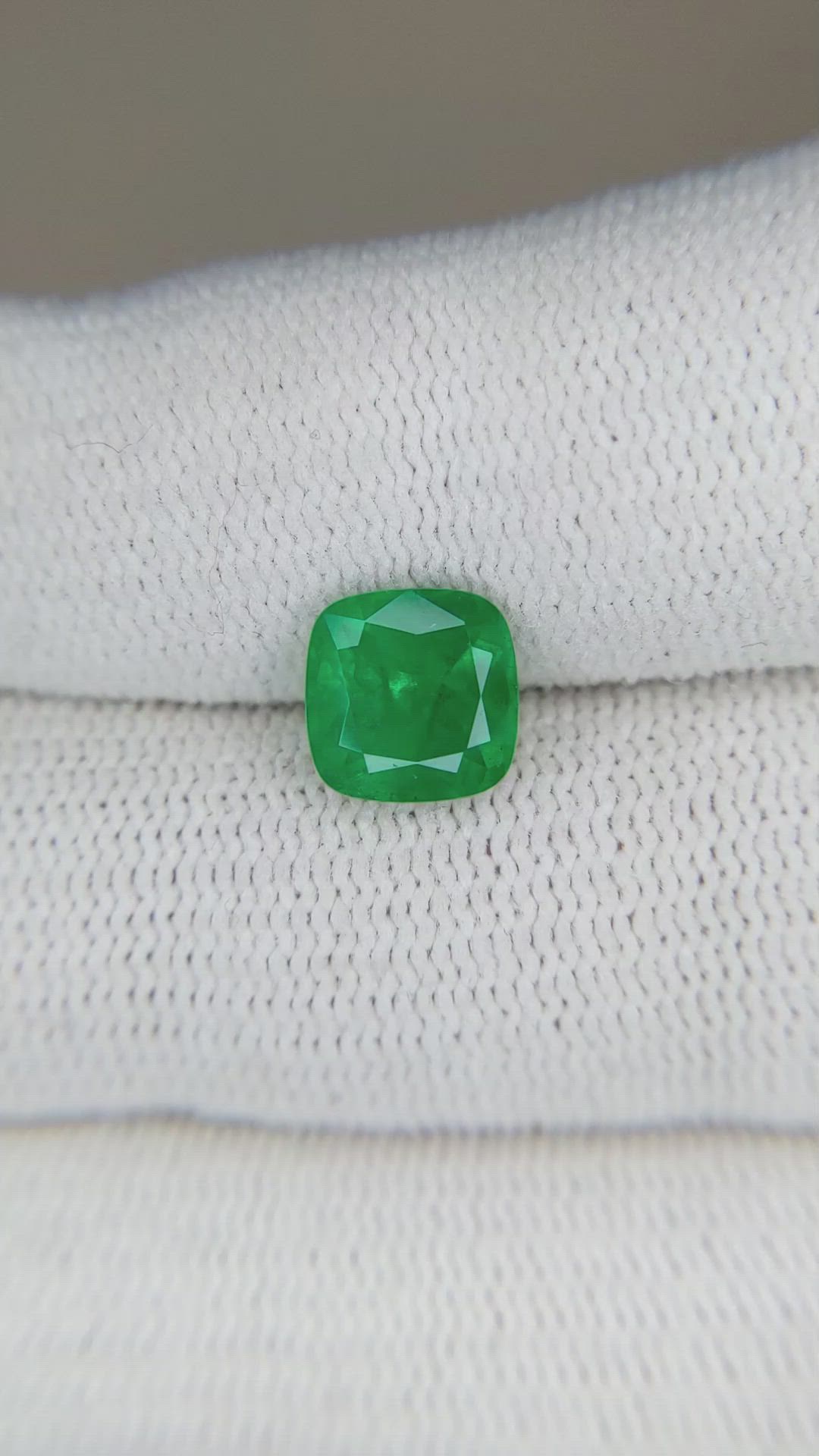 1.75 Ct. Emerald from Zambia Size Video
