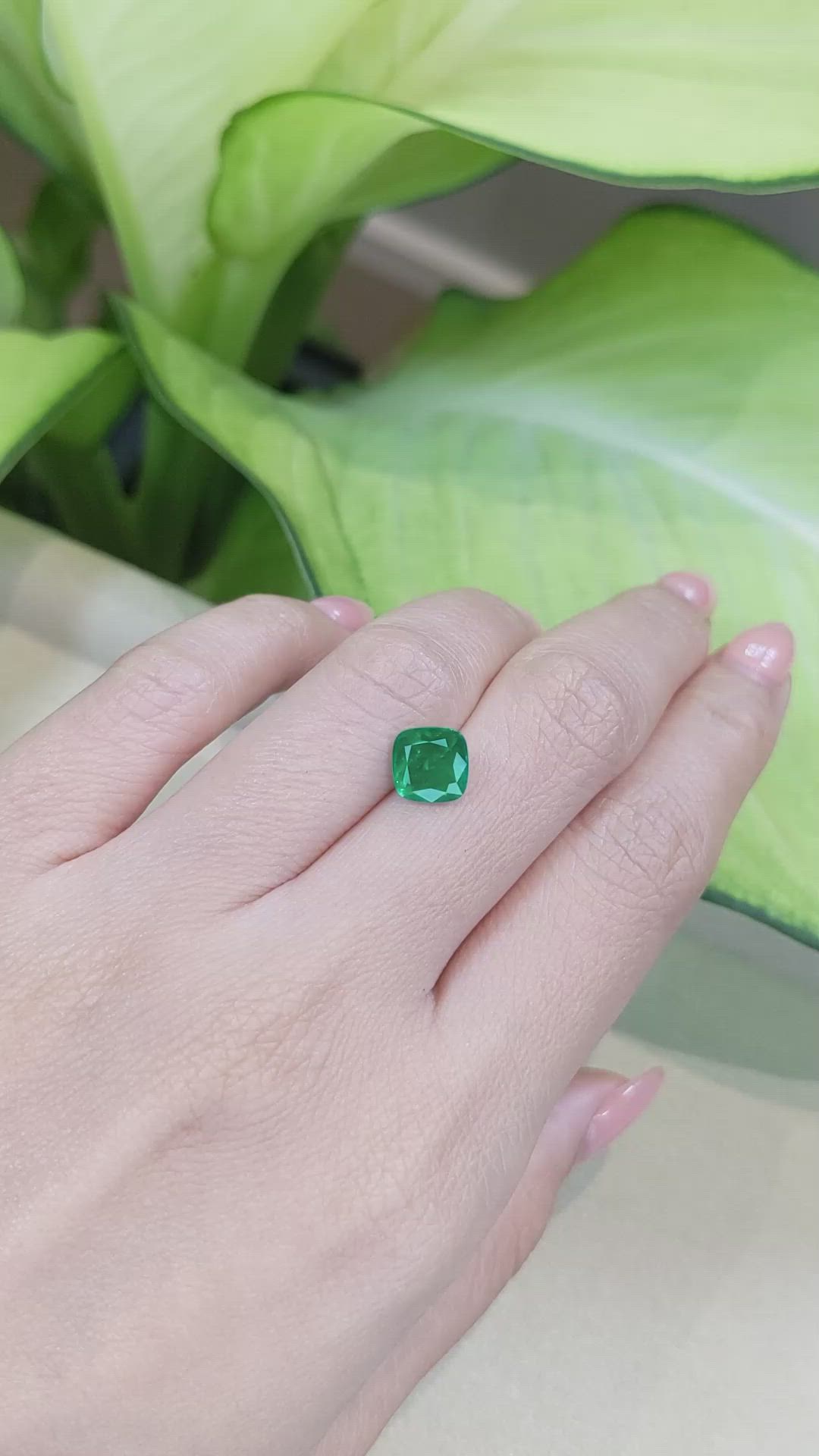 1.75 Ct. Emerald from Zambia Size Video