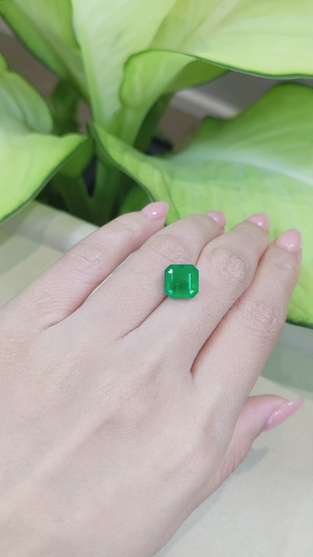 3.73 Ct. Emerald from Afghanistan Size Video