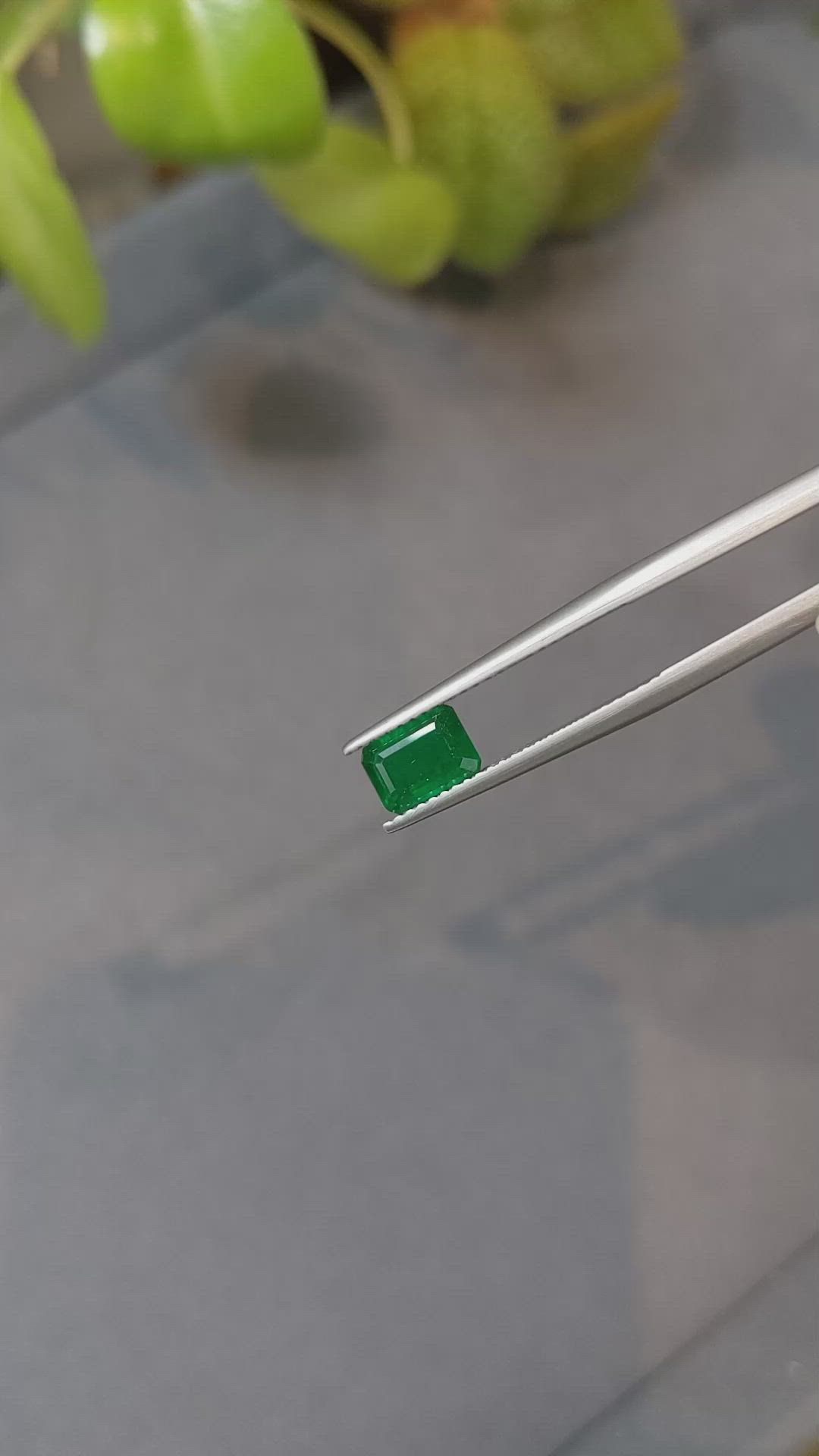 0.98 Ct. Emerald from Afghanistan Size Video