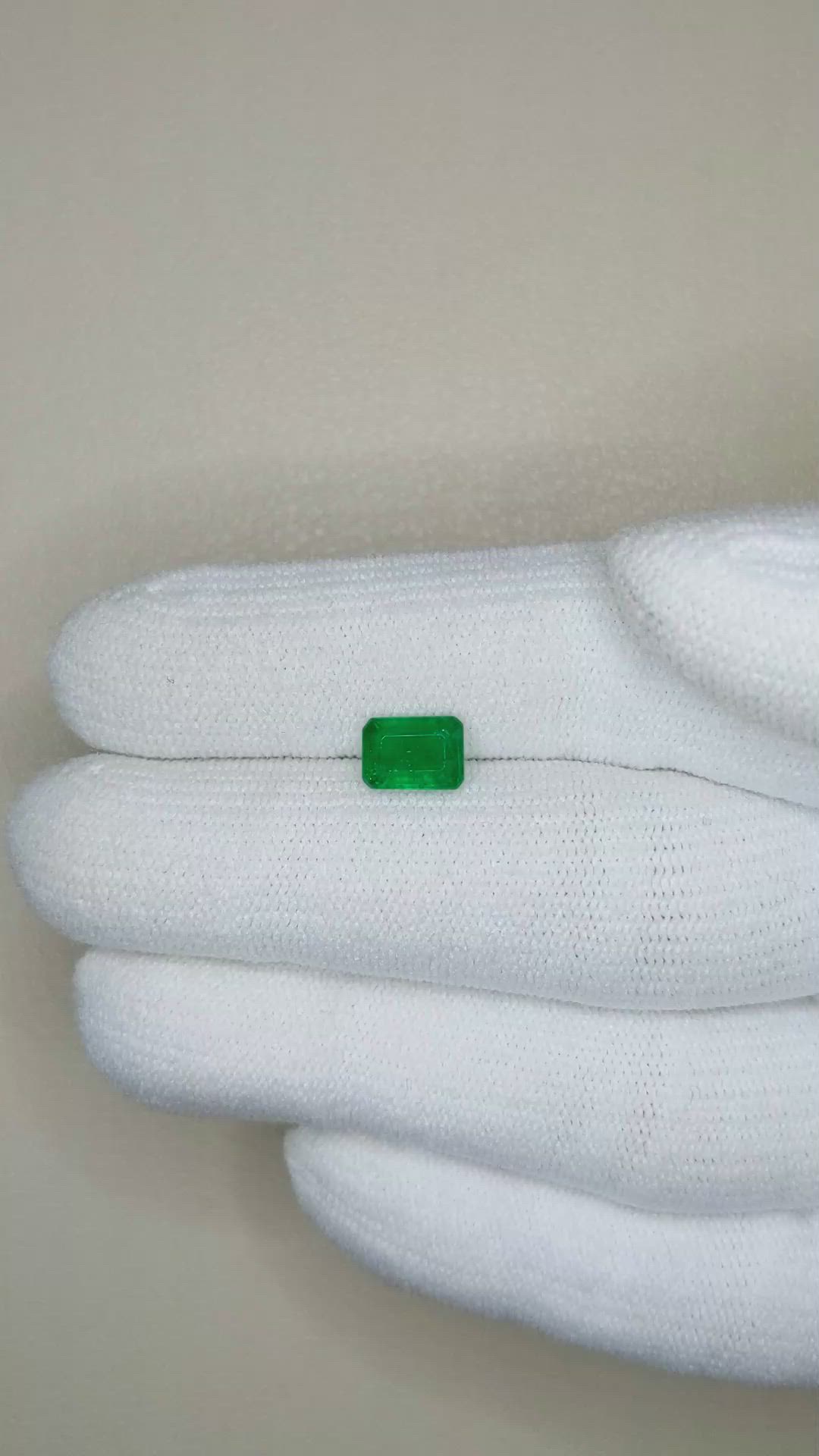 0.98 Ct. Emerald from Afghanistan Size Video
