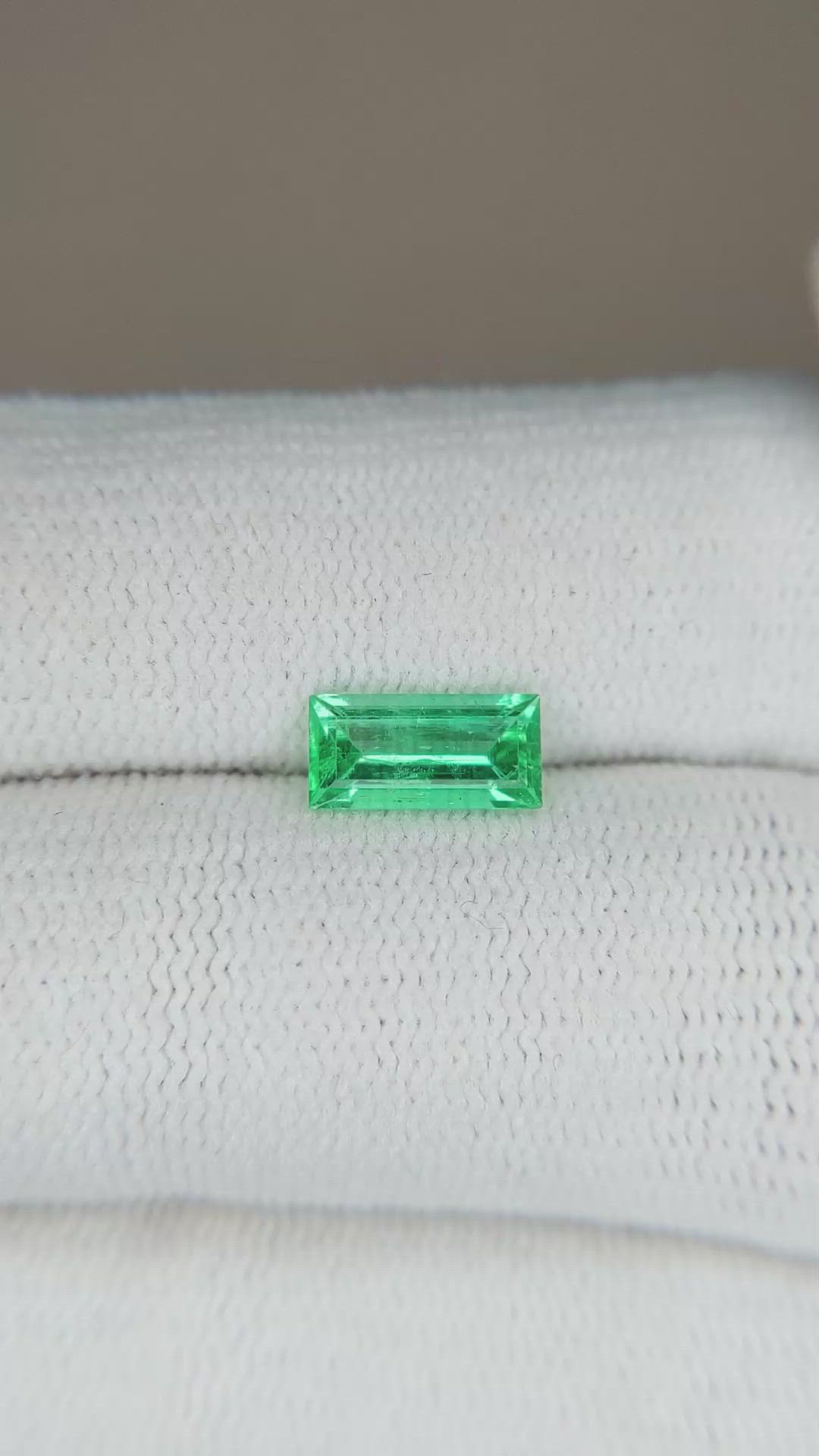 0.82 Ct. Emerald from Afghanistan Size Video