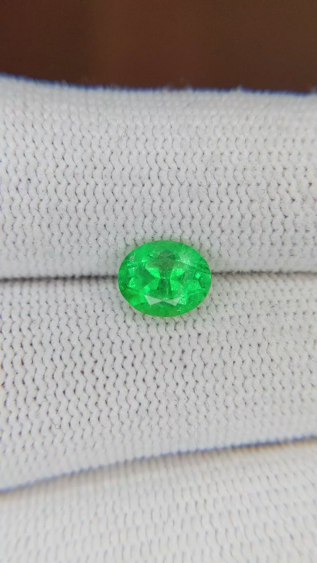 1.06 Ct. Emerald from Colombia Size Video