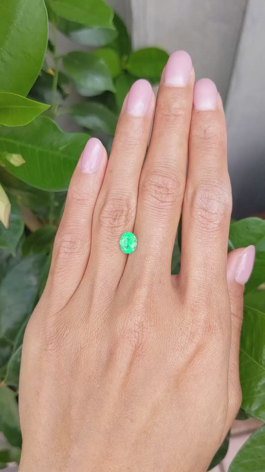 1.06 Ct. Emerald from Colombia Size Video