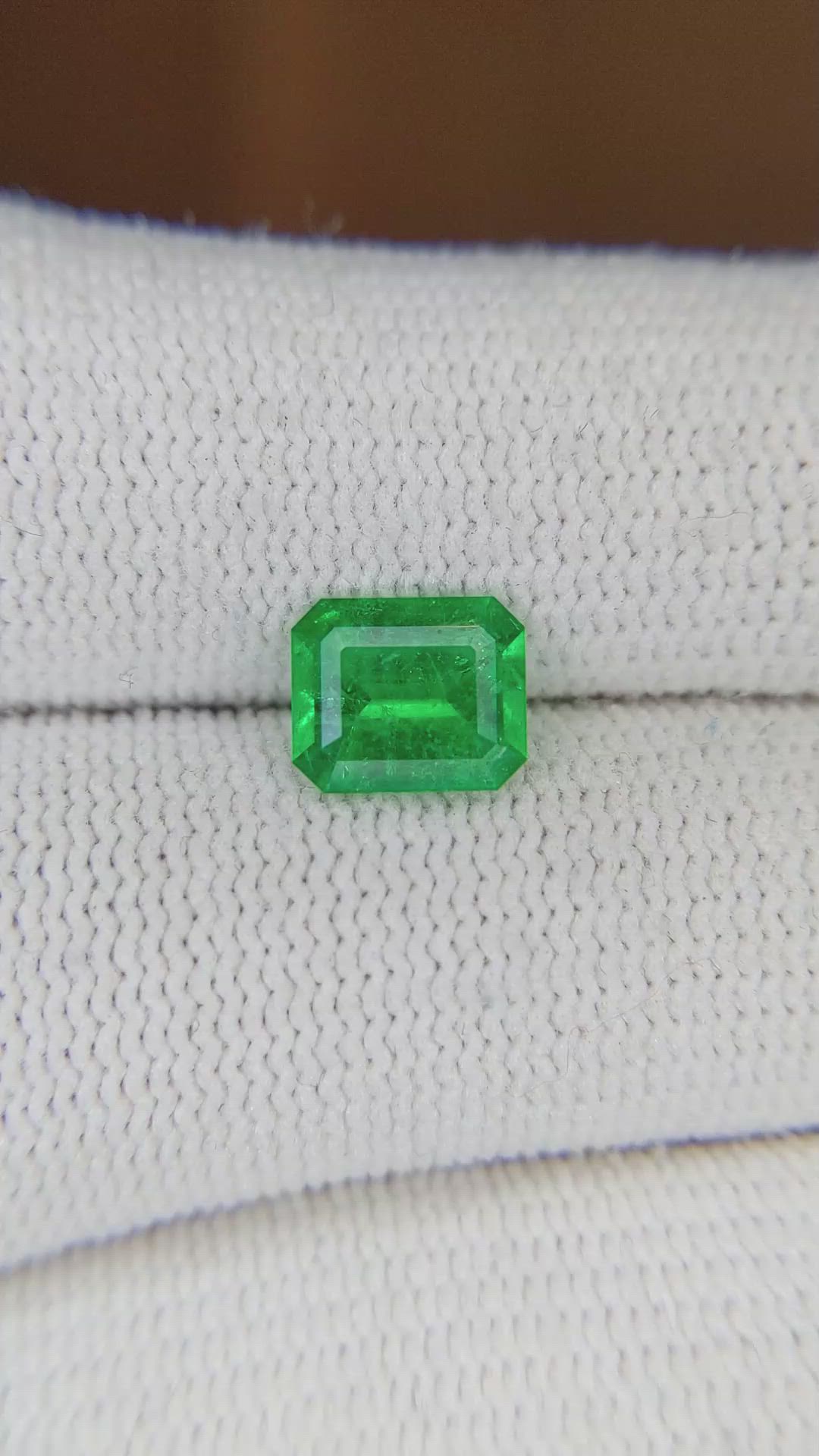1.07 Ct. Emerald from Colombia Size Video