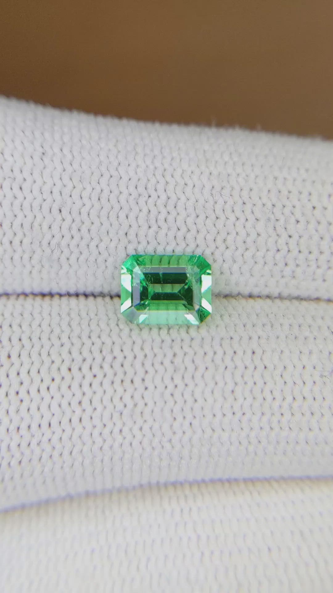 1.04 Ct. Emerald from Colombia Size Video