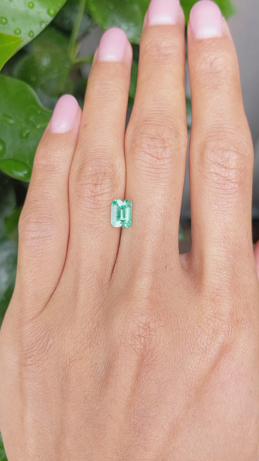 1.04 Ct. Emerald from Colombia Size Video
