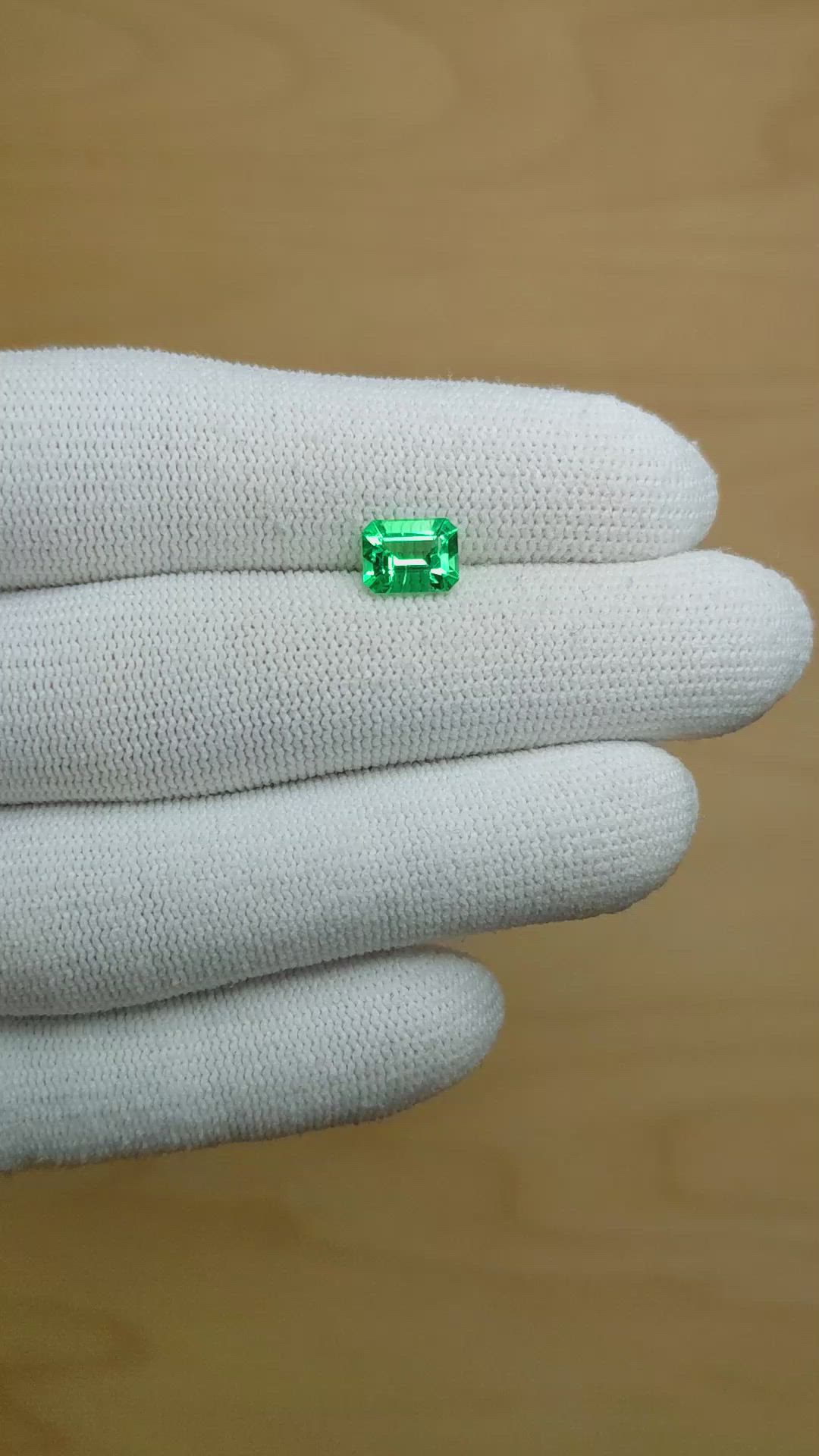 1.04 Ct. Emerald from Colombia Size Video