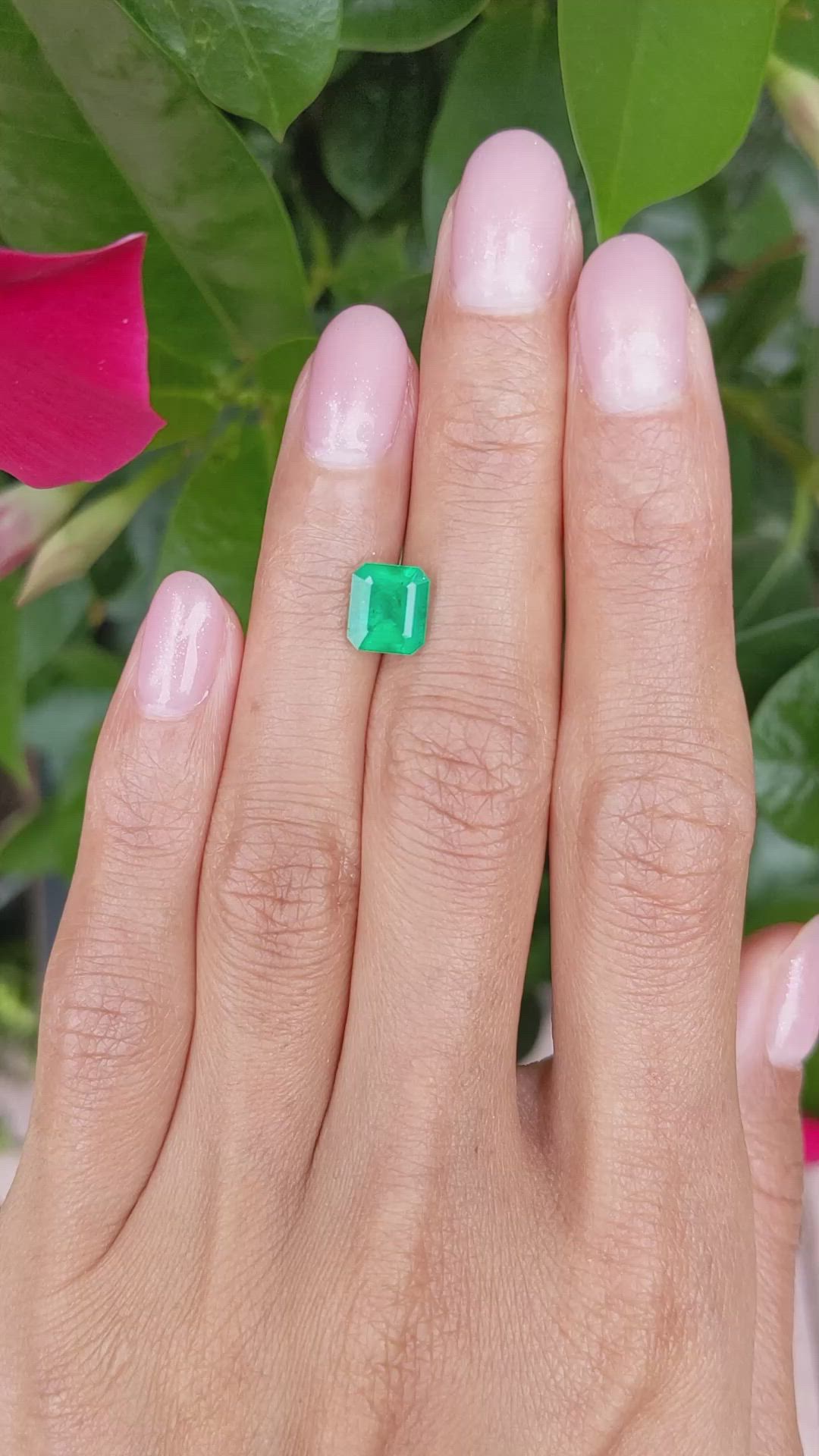 1.52 Ct. Emerald from Colombia Size Video
