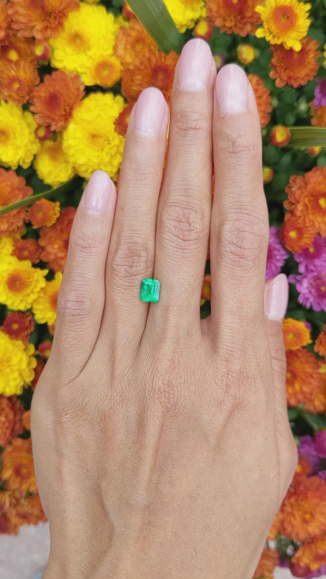 1.03 Ct. Emerald from Colombia Size Video