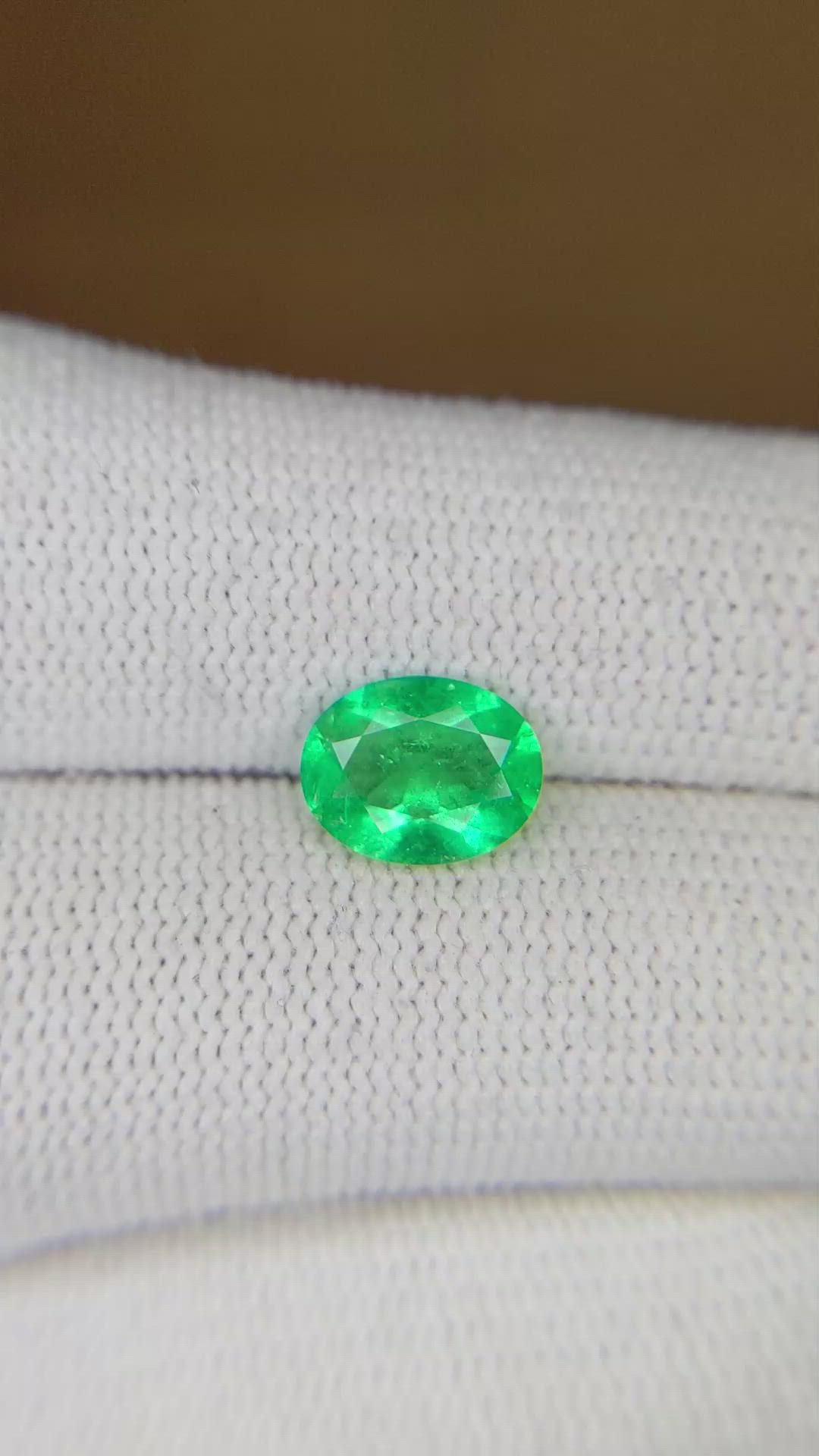 1.29 Ct. Emerald from Colombia Size Video