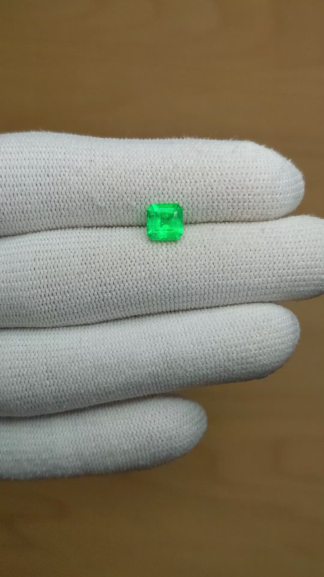 1.05 Ct. Emerald from Colombia Size Video