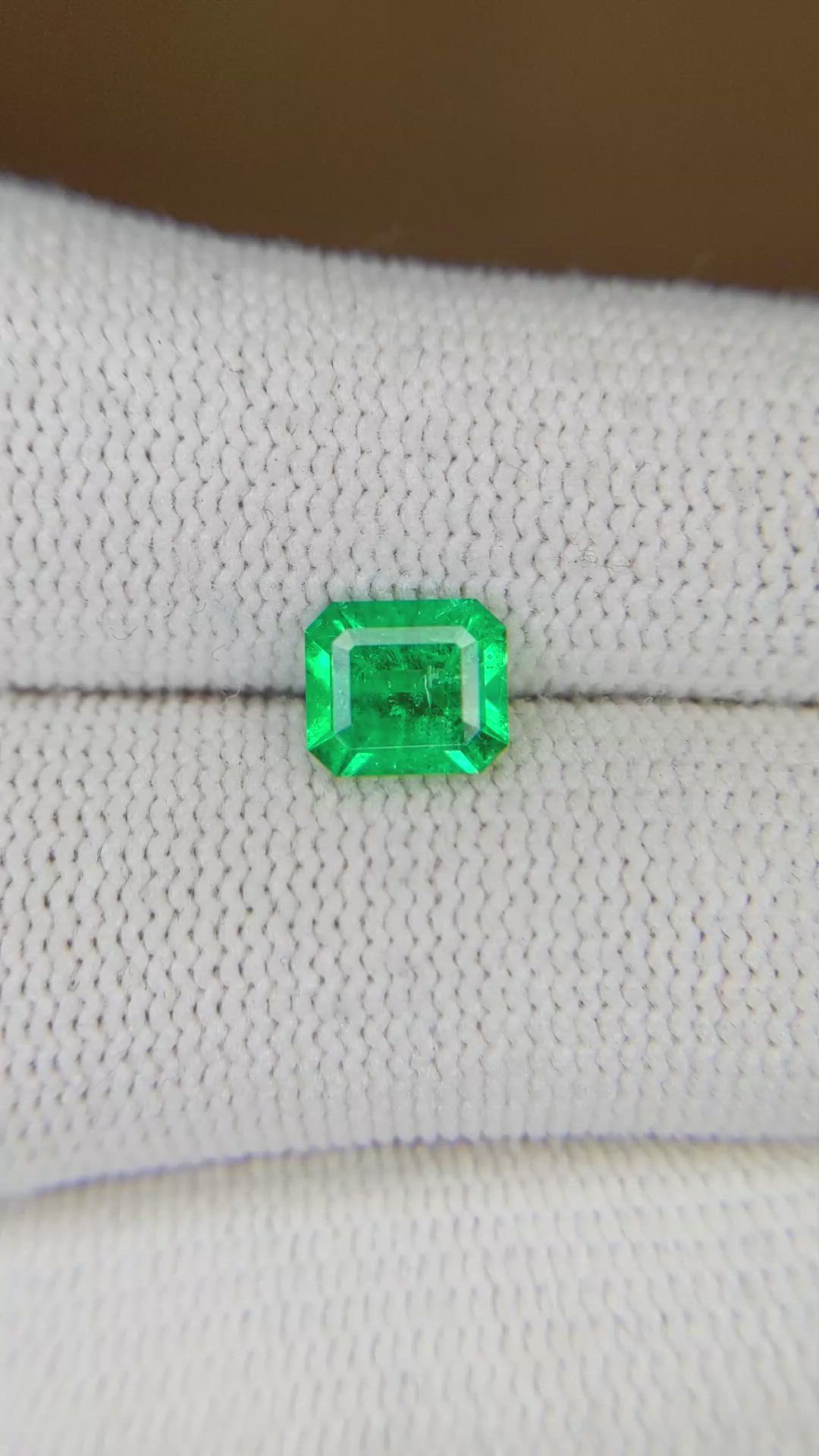 1.01 Ct. Emerald from Colombia Size Video