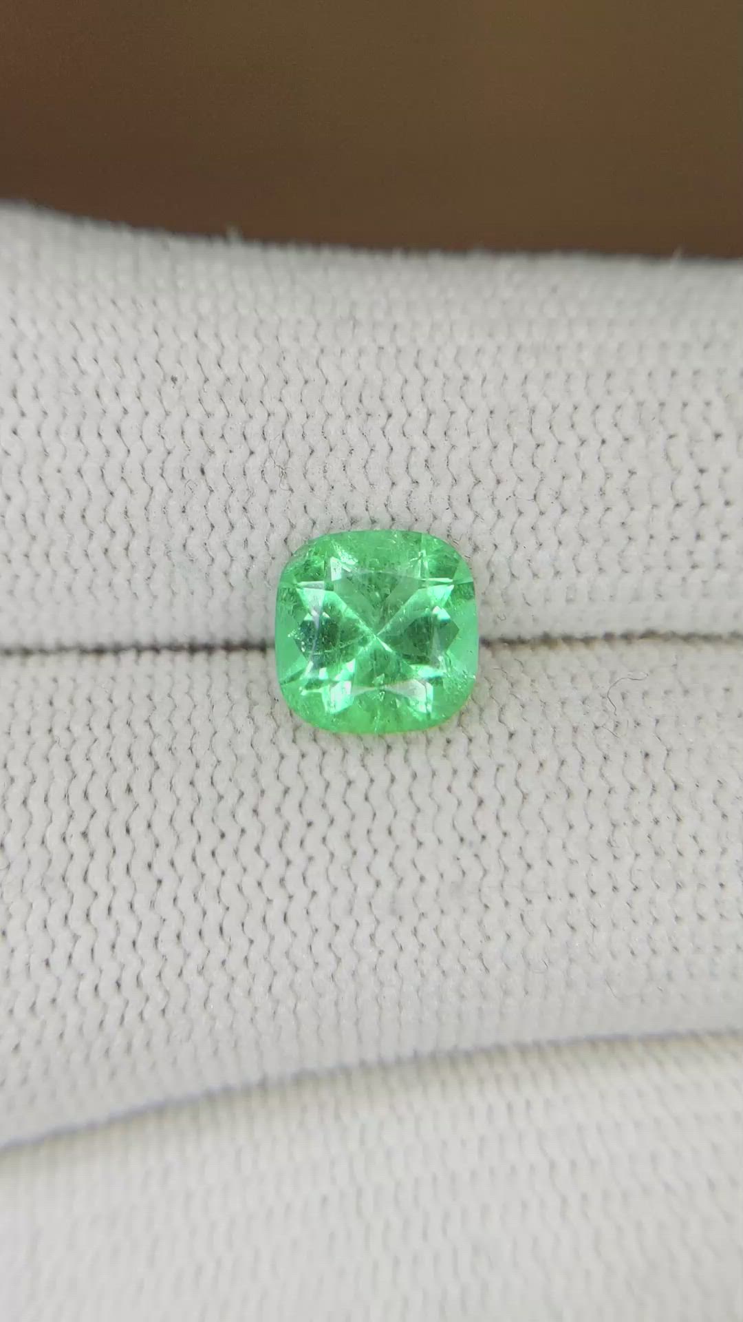 1.40 Ct. Emerald from Colombia Size Video
