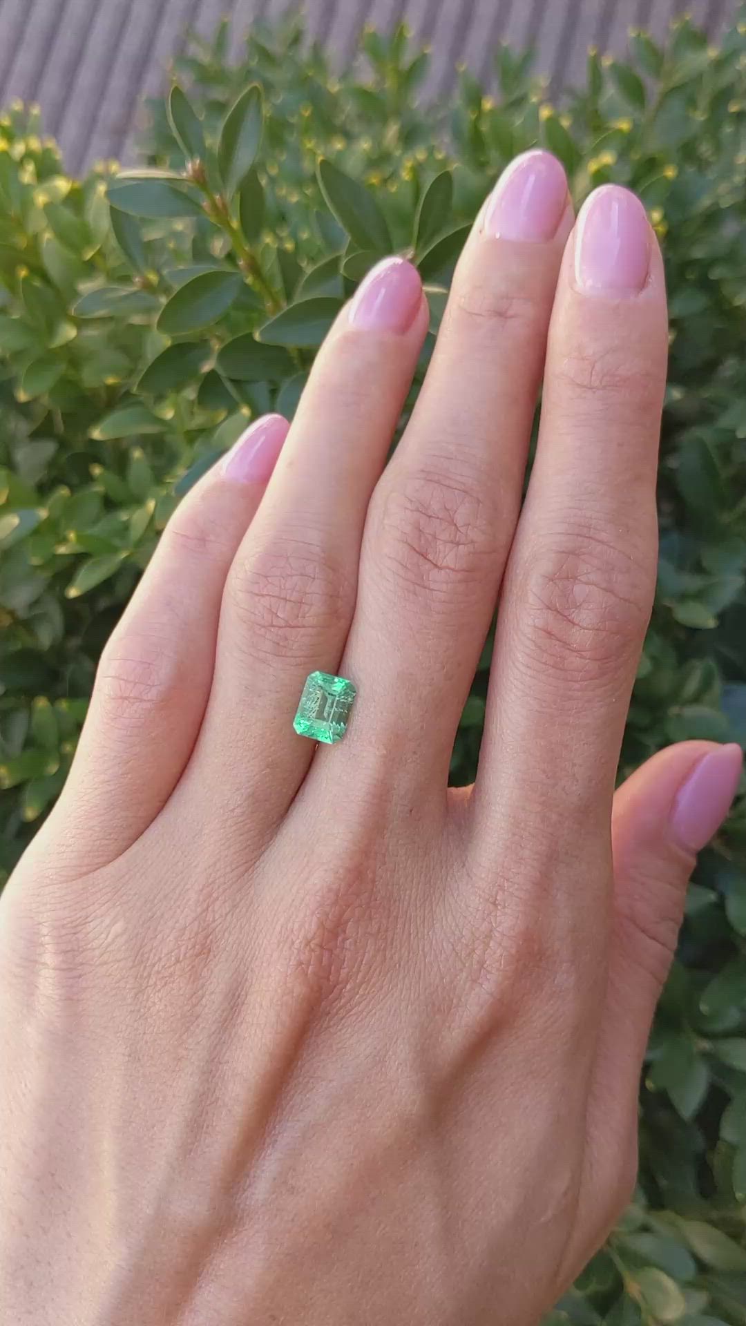 1.38 Ct. Emerald from Colombia Size Video