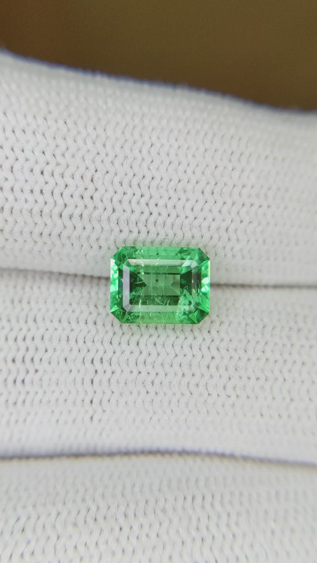1.38 Ct. Emerald from Colombia Size Video