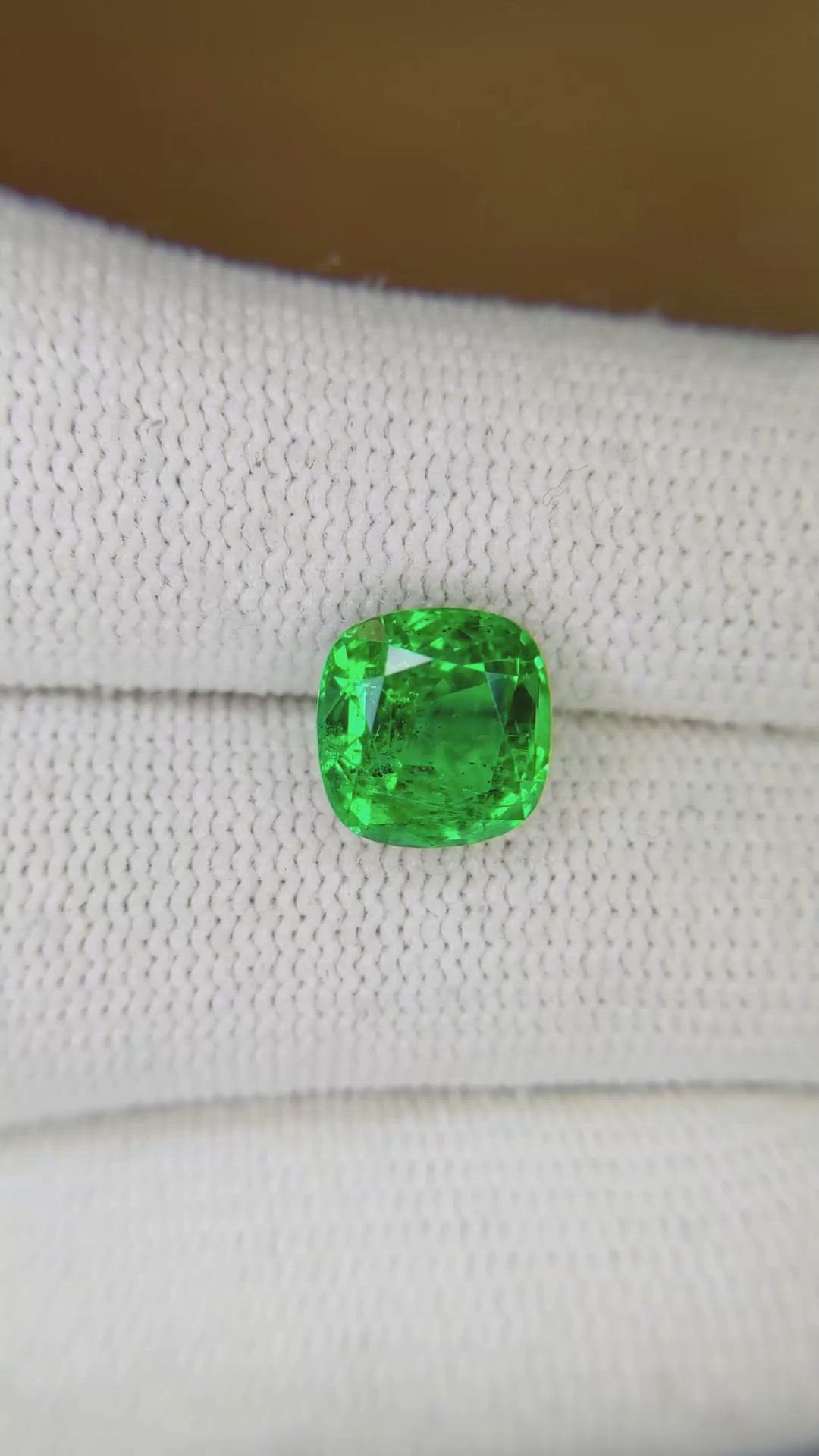 3.12 Ct. Emerald from Colombia Size Video