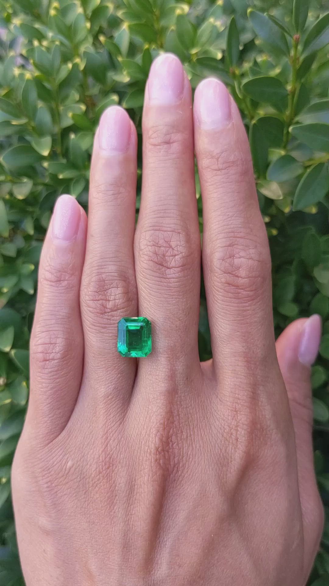 3.89 Ct. Emerald from Colombia Size Video
