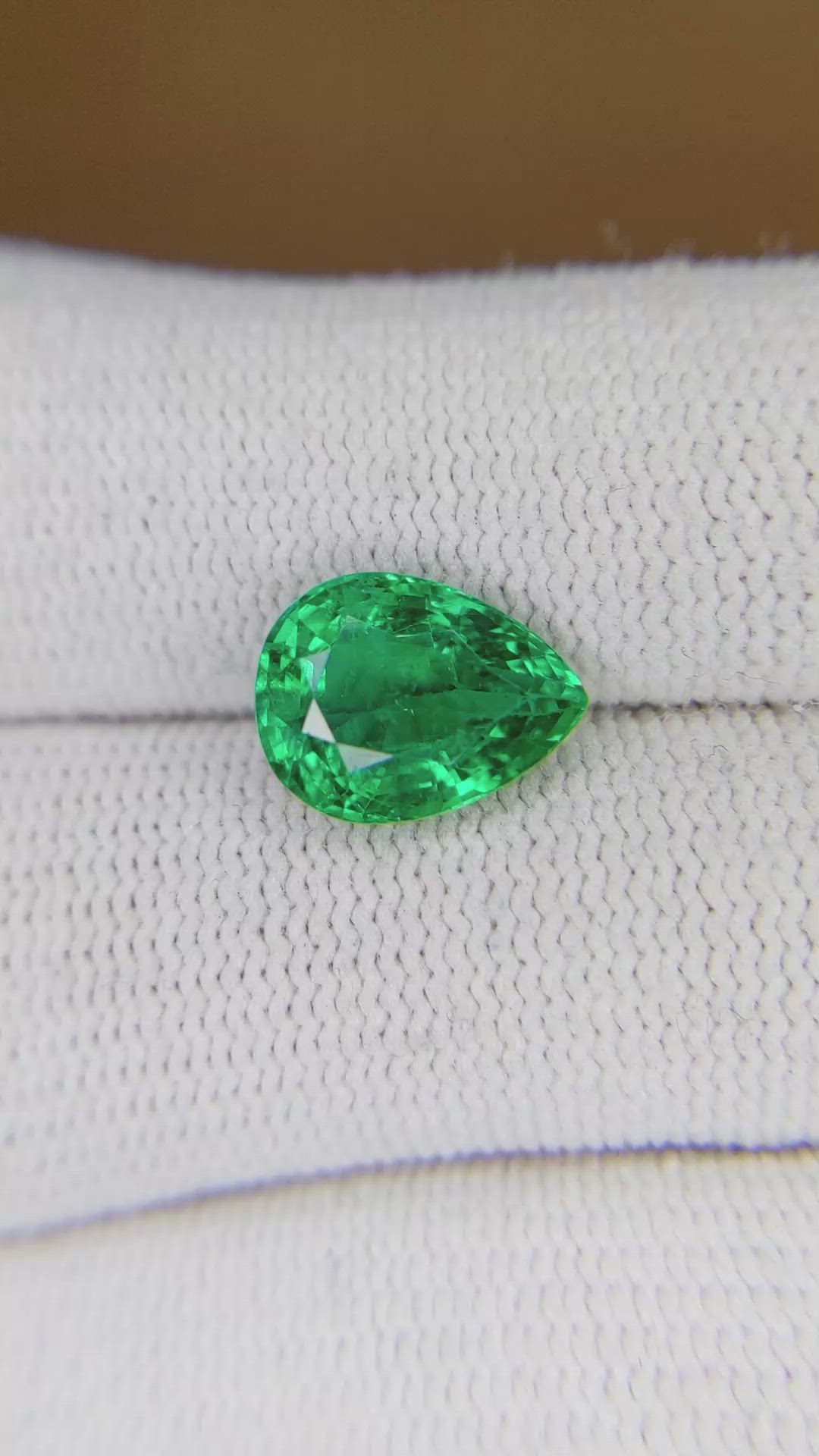 2.68 Ct. Emerald from Zambia Size Video