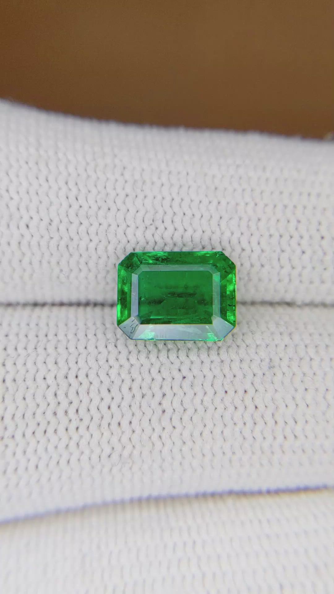 2.25 Ct. Emerald from Zambia Size Video