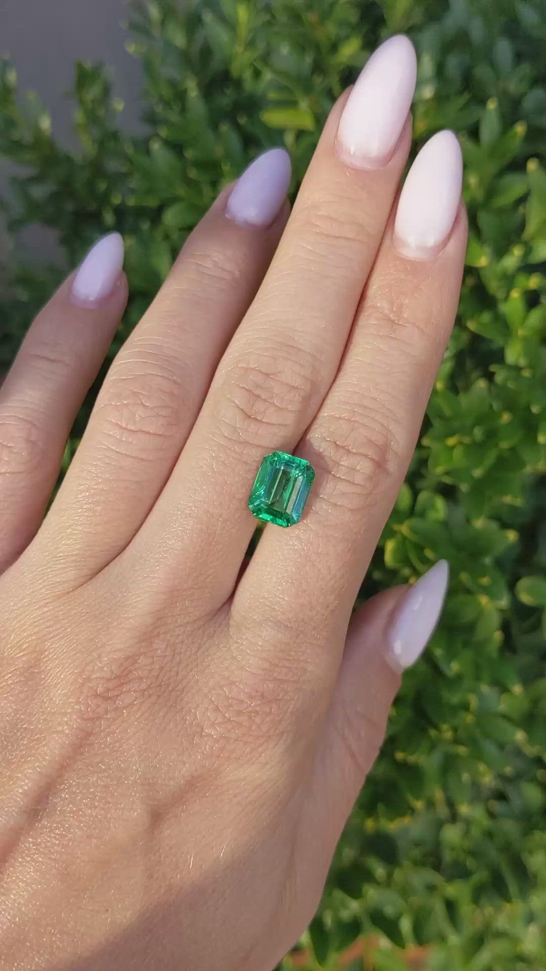 3.10 Ct. Emerald from Zambia Size Video