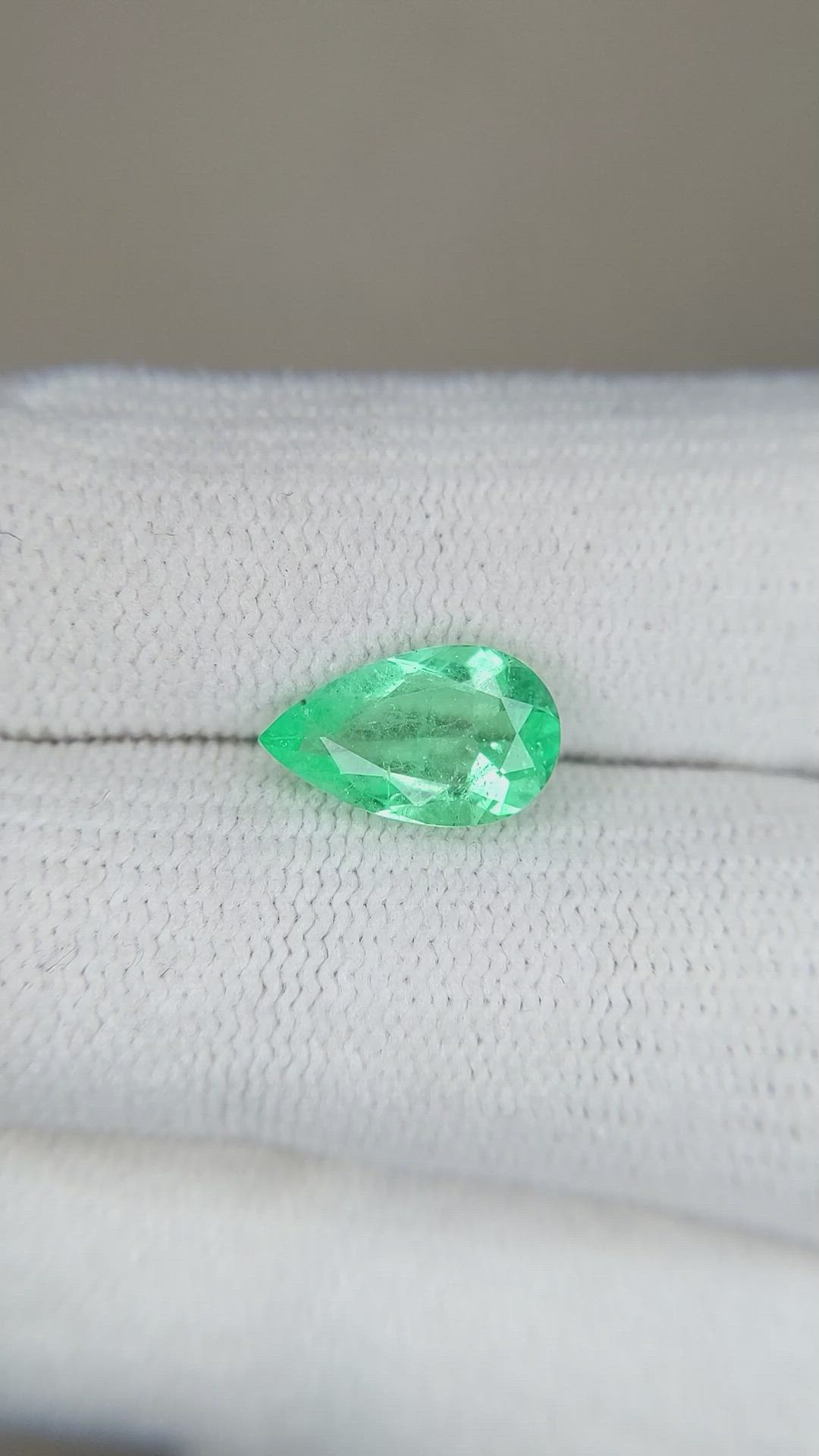 1.52 Ct. Emerald from Colombia Size Video