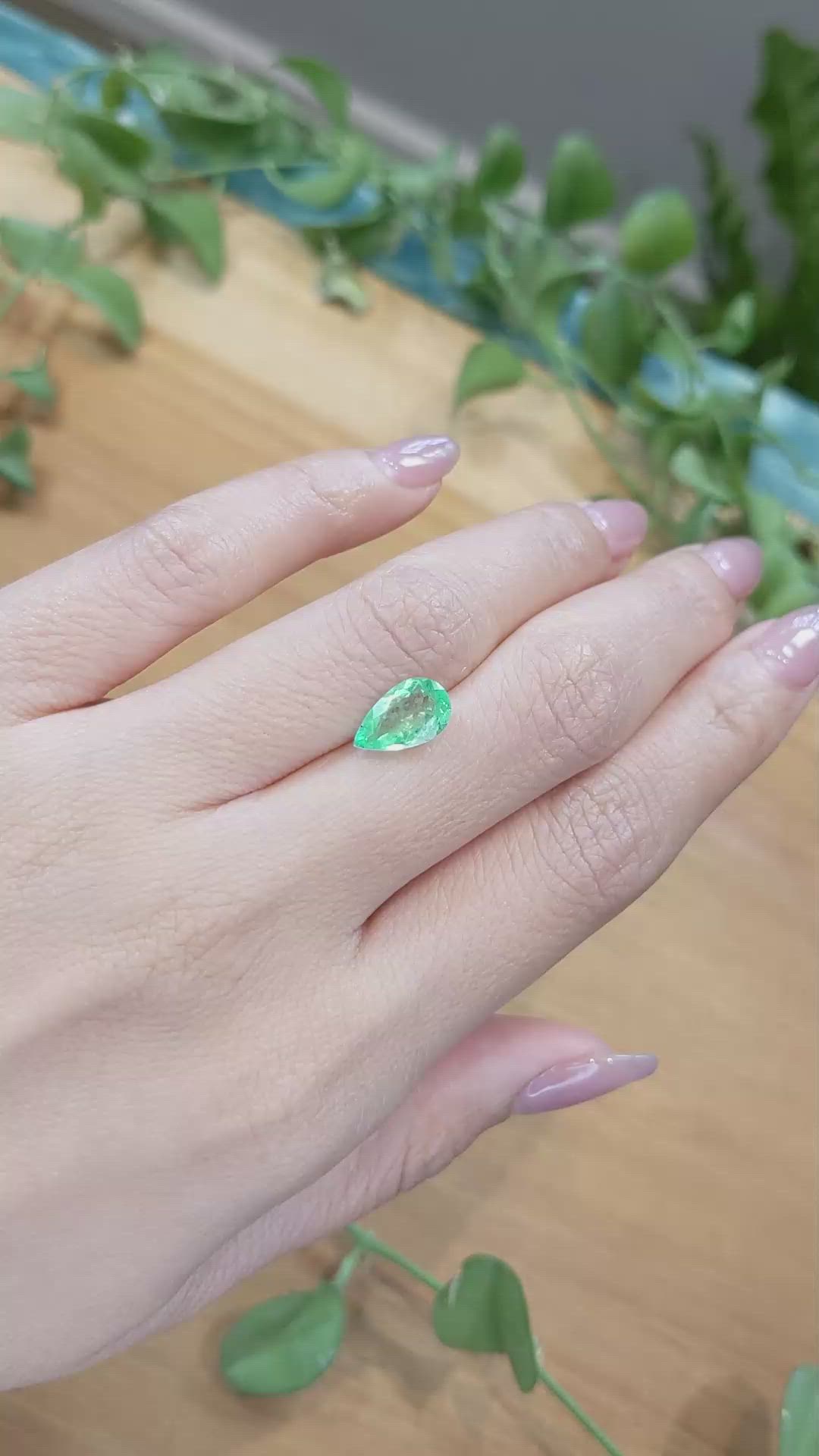 1.52 Ct. Emerald from Colombia Size Video