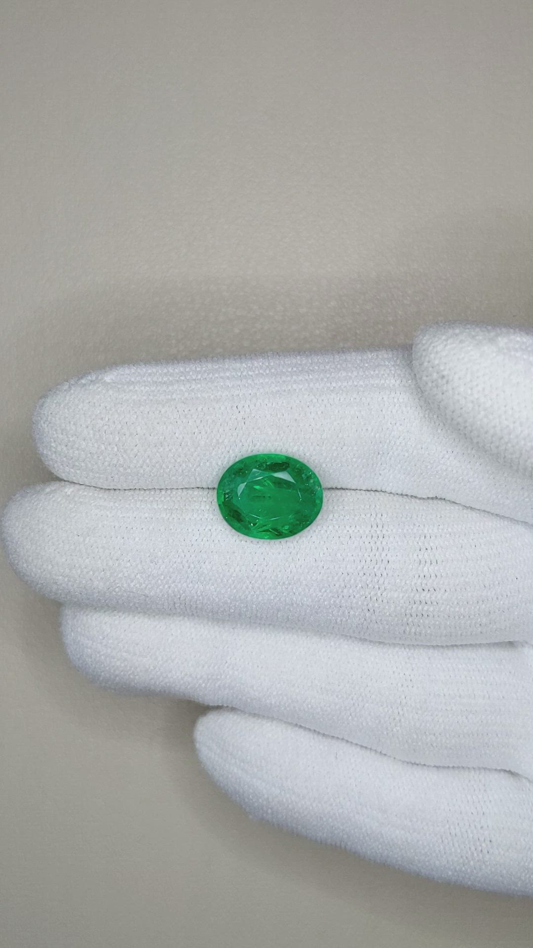 3.72 Ct. Emerald from Afghanistan Size Video