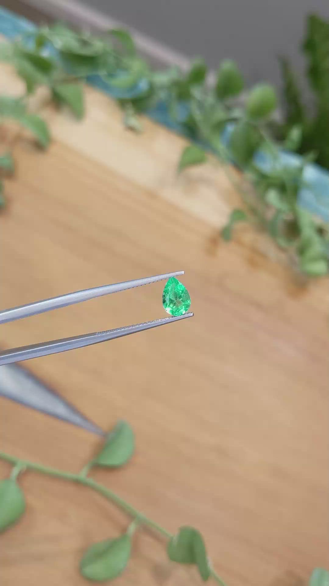 1.06 Ct. Emerald from Colombia Size Video