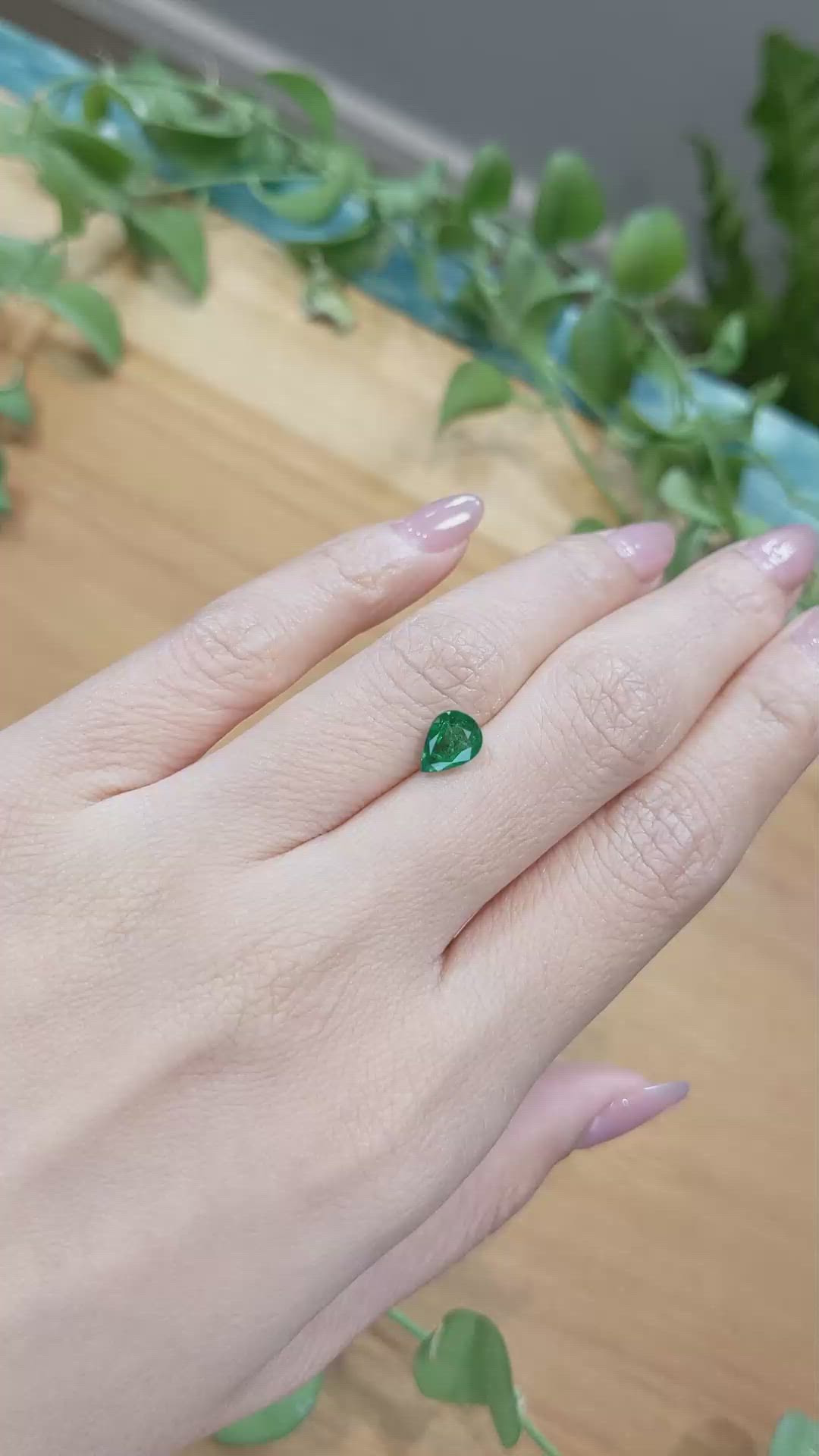 1.05 Ct. Emerald from Afghanistan Size Video