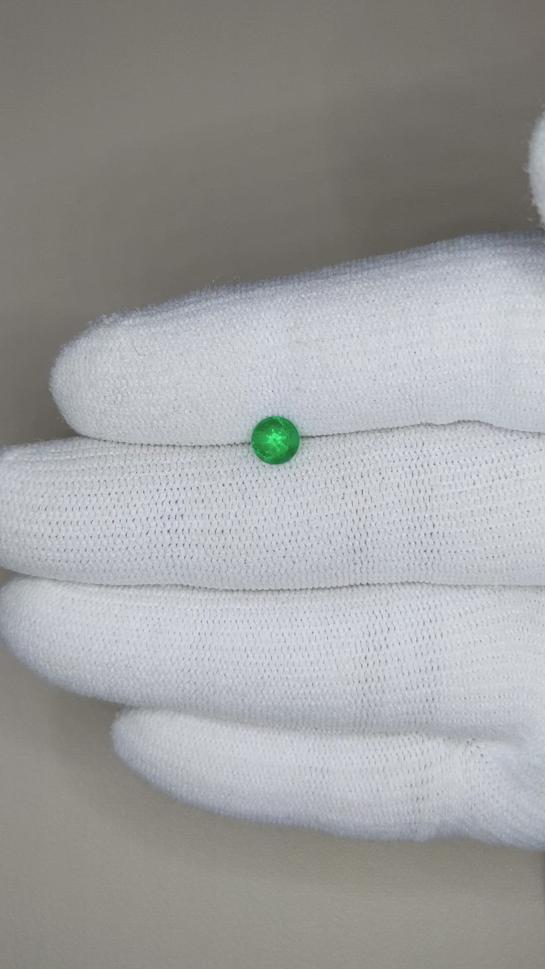 0.40 Ct. Emerald from Afghanistan Size Video