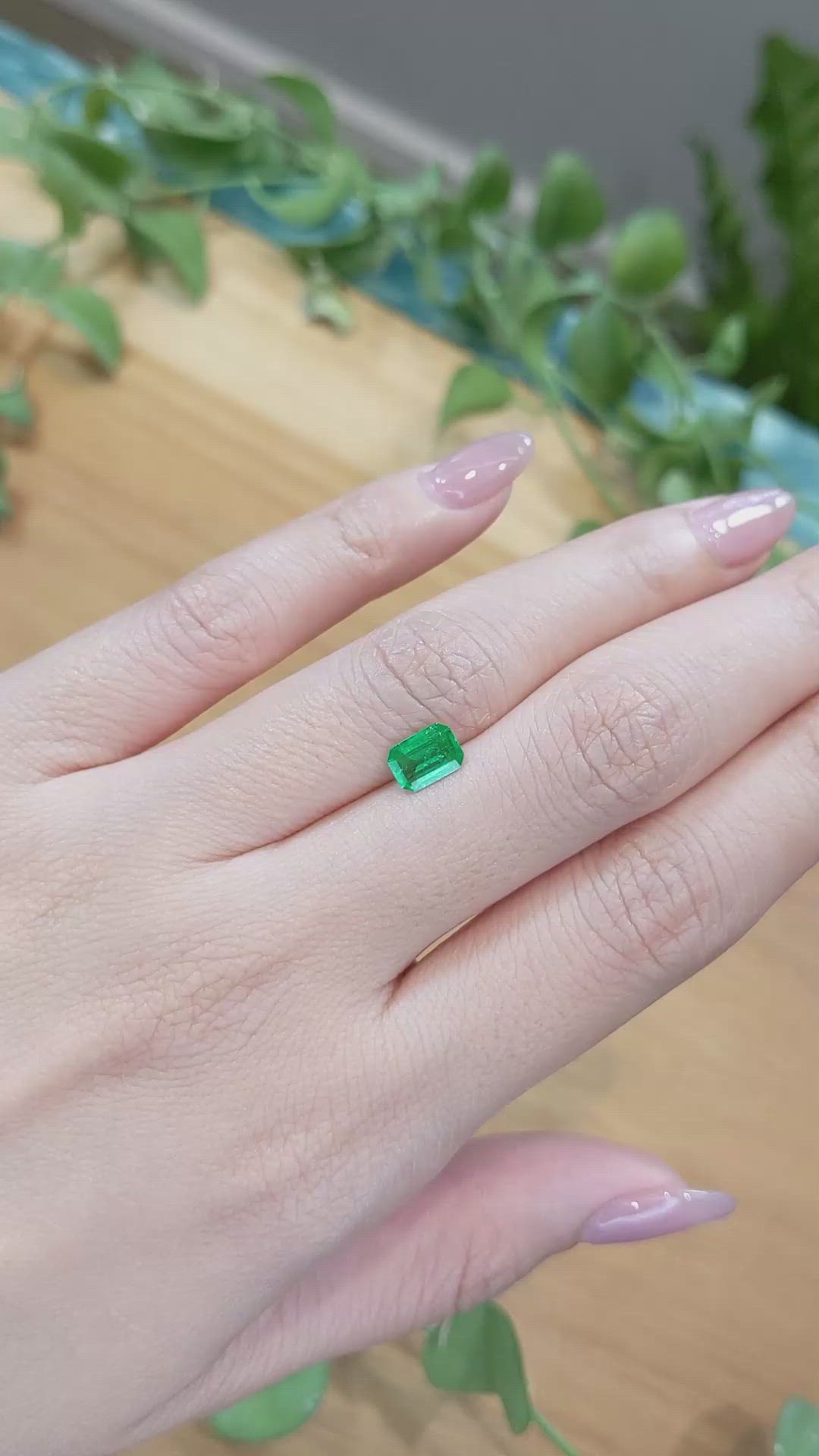 0.71 Ct. Emerald from Afghanistan Size Video