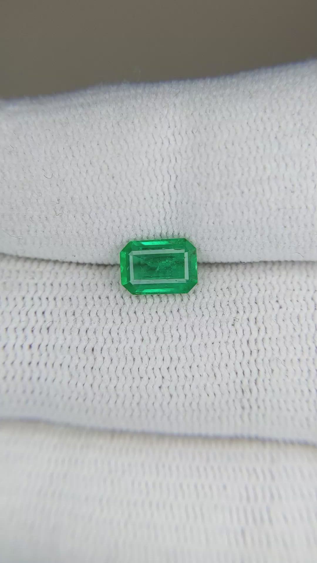 0.71 Ct. Emerald from Afghanistan Size Video