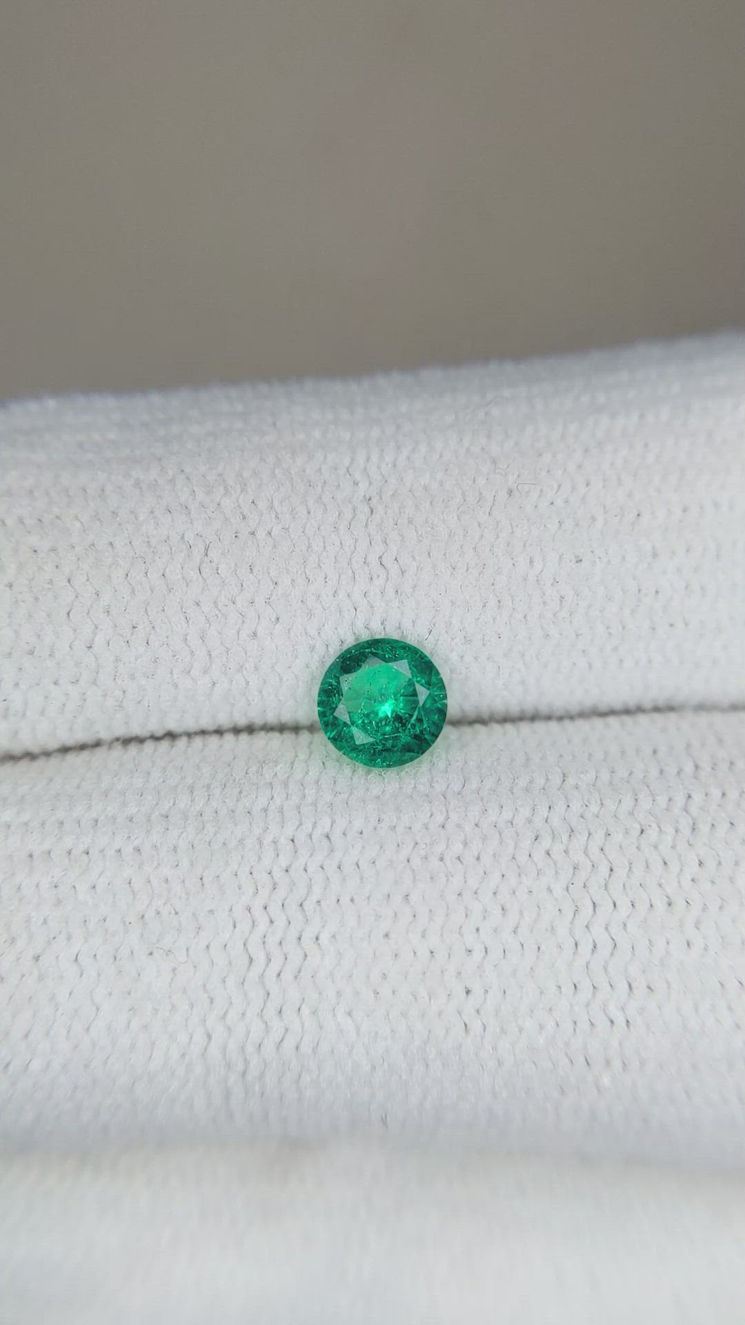 0.37 Ct. Emerald from Afghanistan Size Video