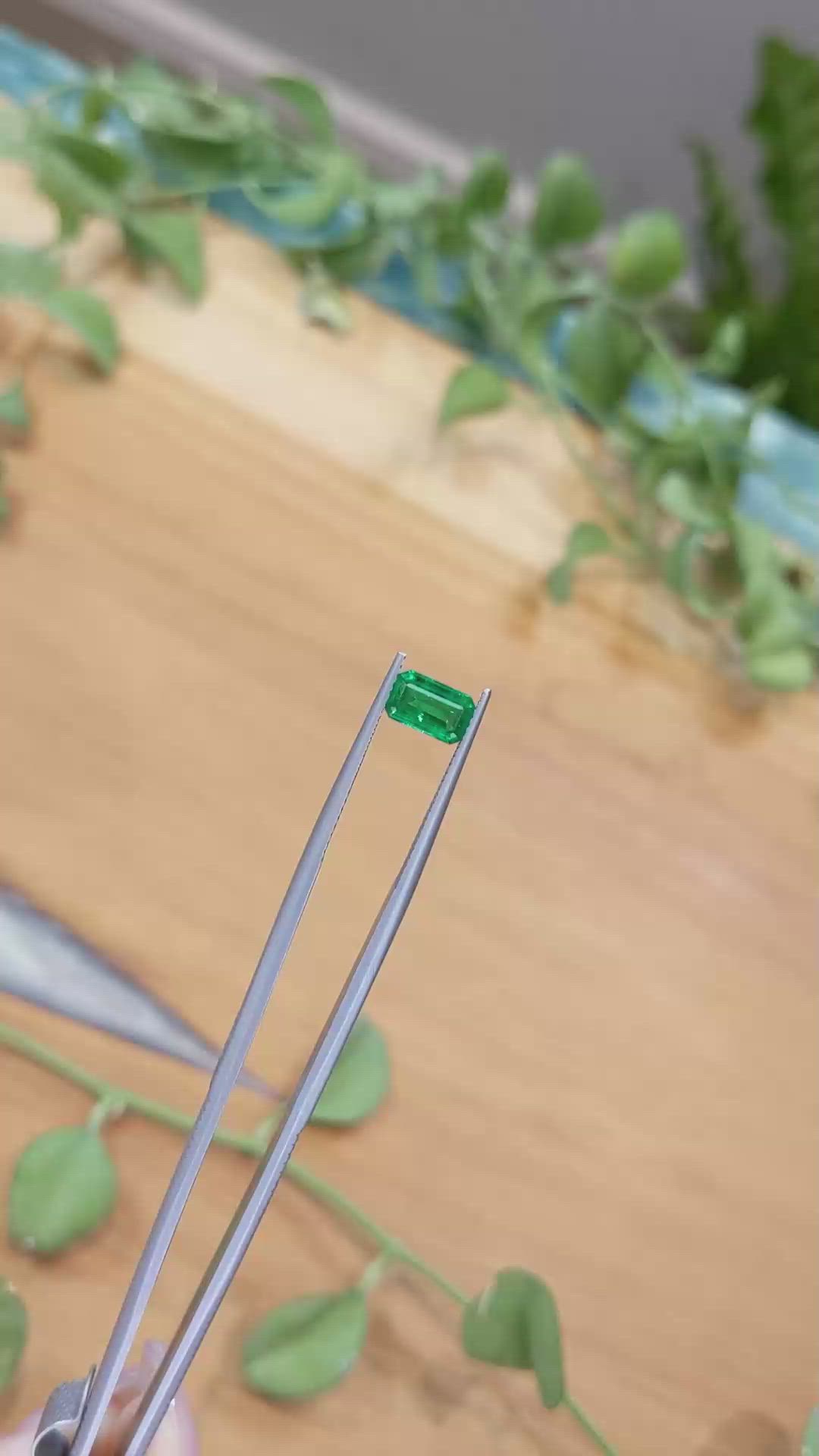 0.92 Ct. Emerald from Afghanistan Size Video