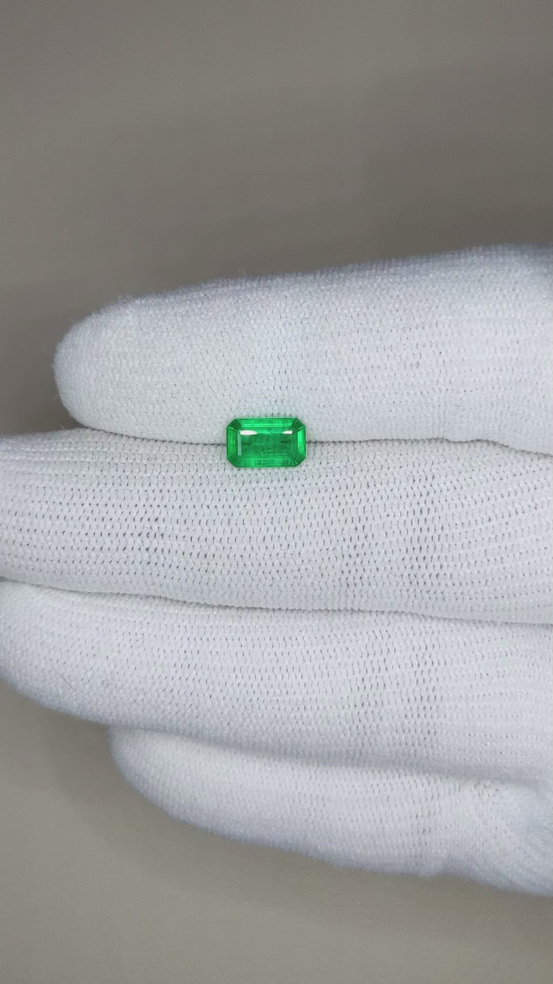 0.92 Ct. Emerald from Afghanistan Size Video