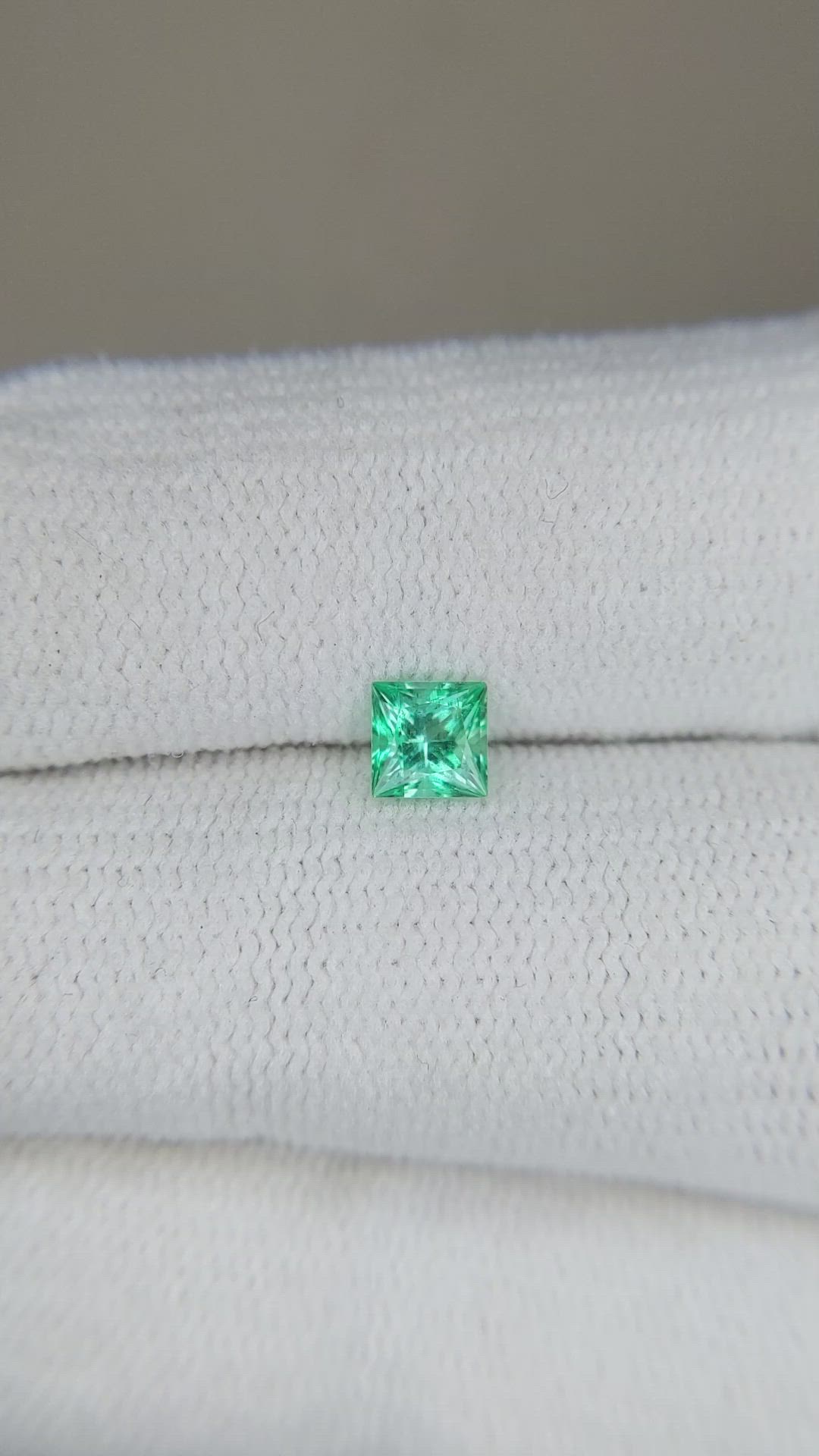 0.35 Ct. Emerald from Afghanistan Size Video
