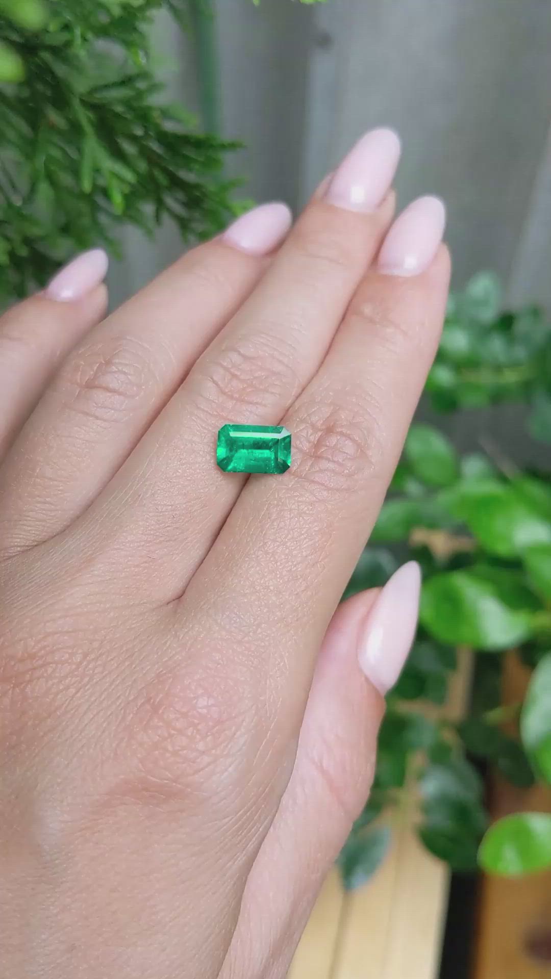 1.59 Ct. Emerald from Colombia Size Video